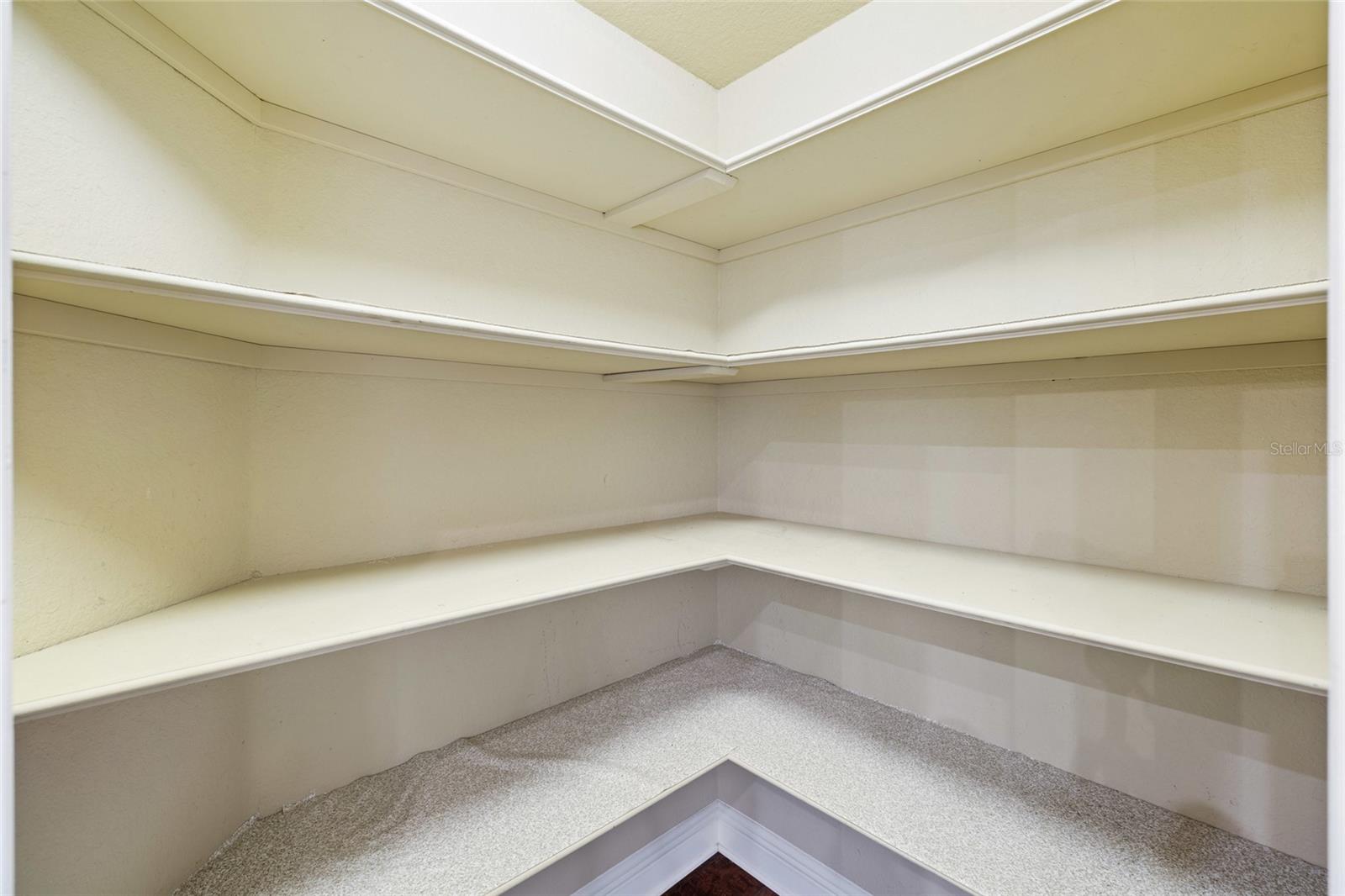 Image 27 of 79 For 6632 Crescent Woods Circle