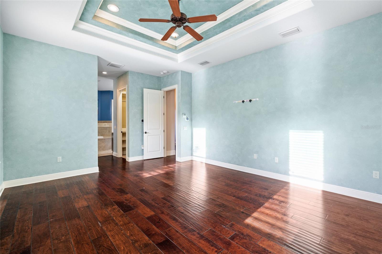 Image 30 of 79 For 6632 Crescent Woods Circle