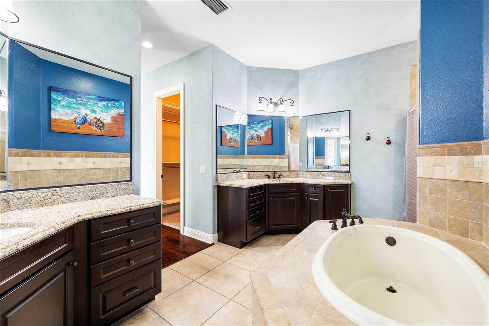 Image 33 of 79 For 6632 Crescent Woods Circle