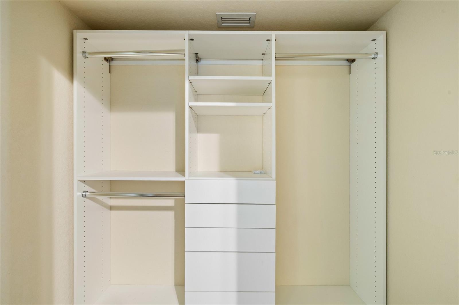 Image 45 of 79 For 6632 Crescent Woods Circle