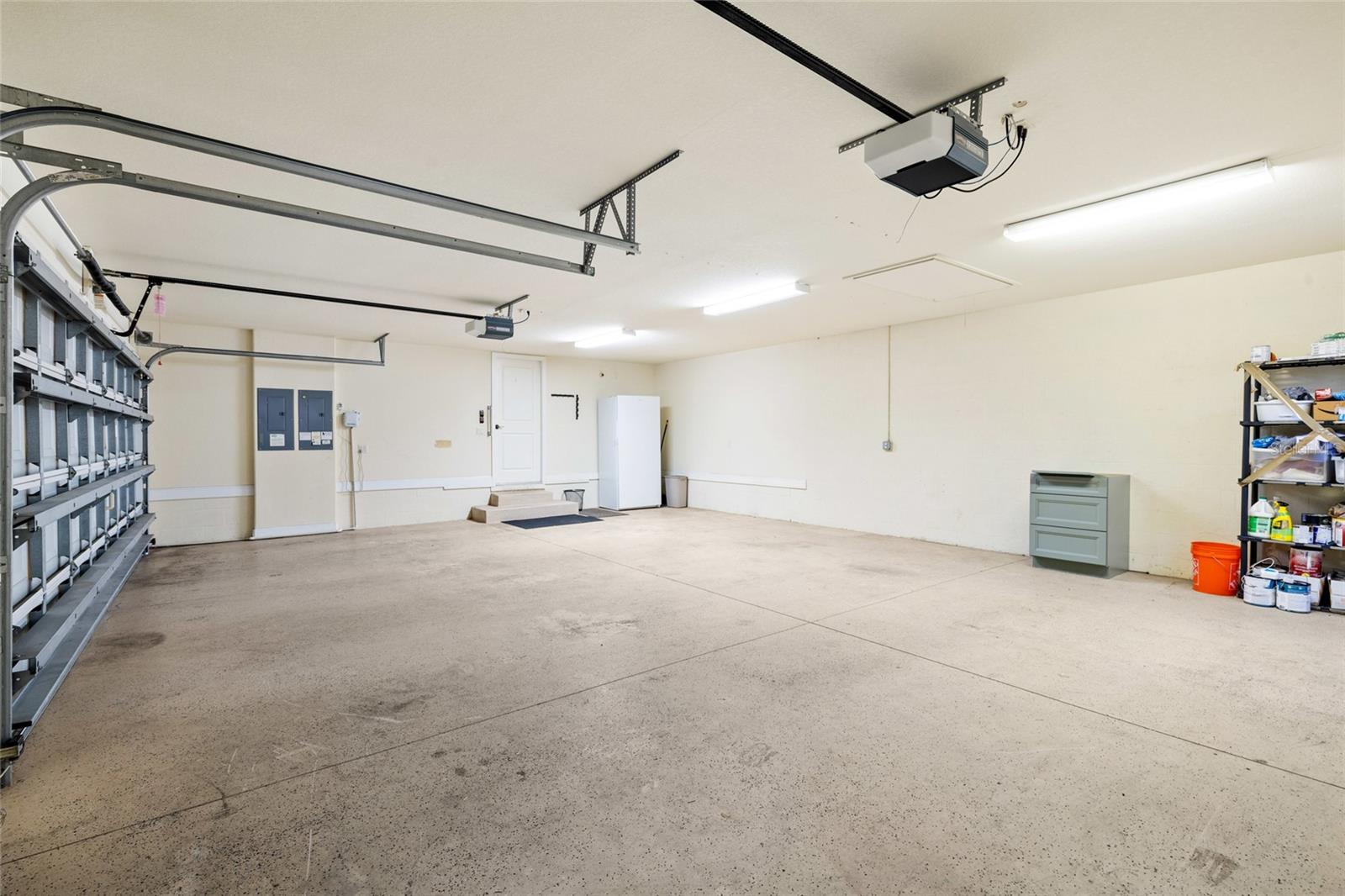 Image 52 of 79 For 6632 Crescent Woods Circle