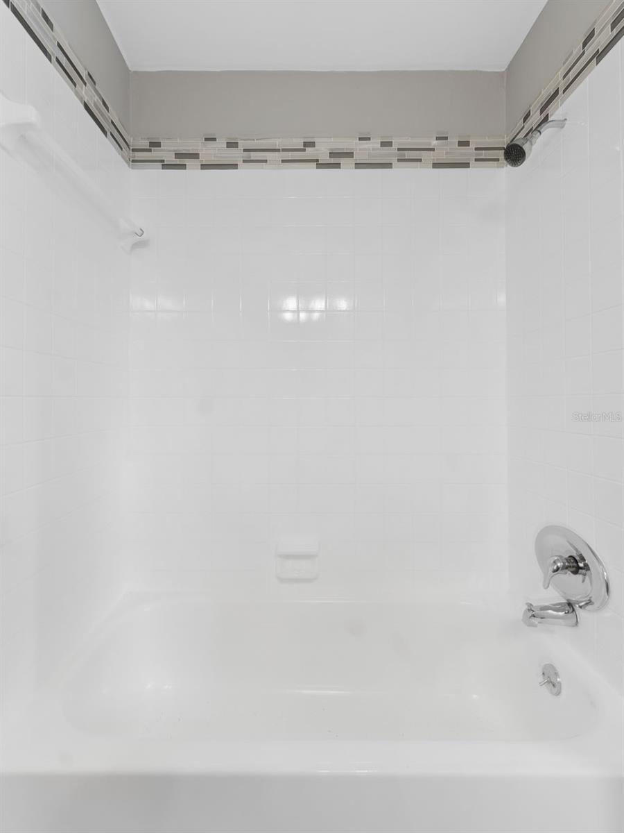 Image 11 of 26 For 766 91st Avenue N