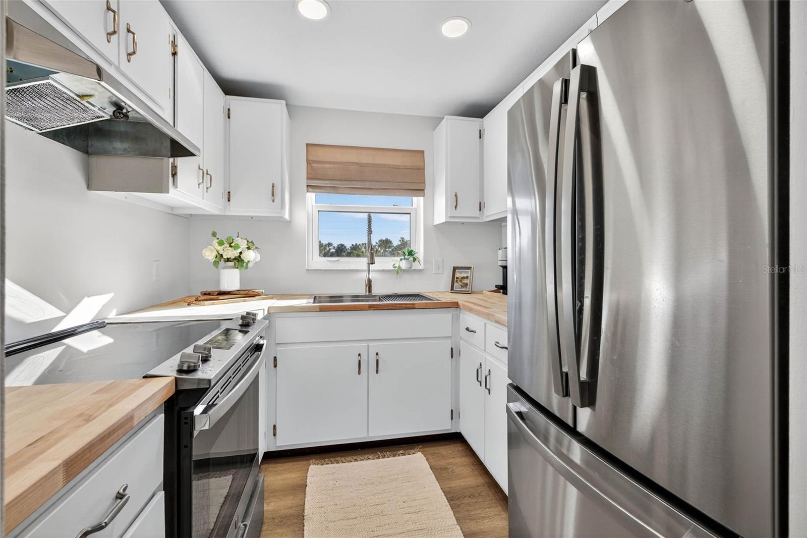 Image 11 of 25 For 3575 Gulf Boulevard 203