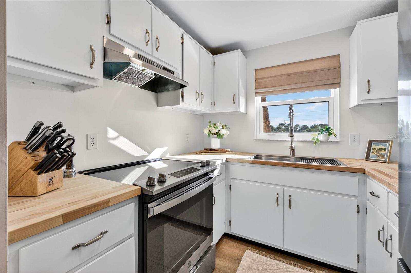 Image 12 of 25 For 3575 Gulf Boulevard 203