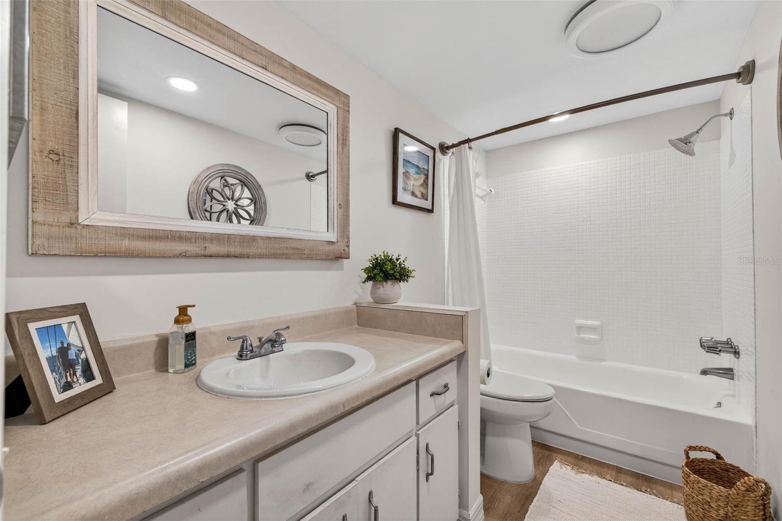 Image 19 of 25 For 3575 Gulf Boulevard 203