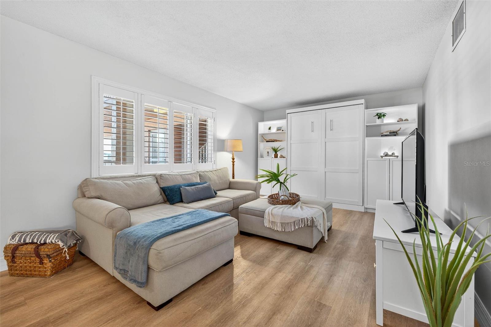 Image 8 of 25 For 3575 Gulf Boulevard 203