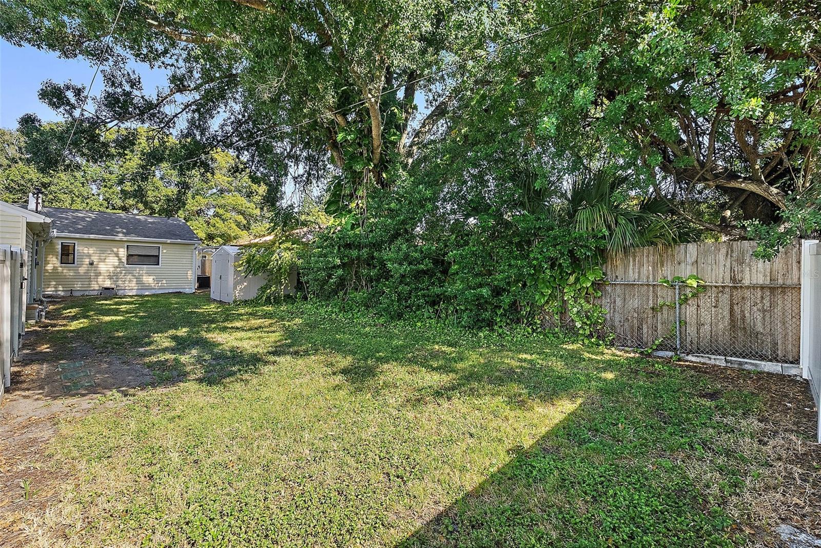 Image 21 of 22 For 4030 3rd Avenue N