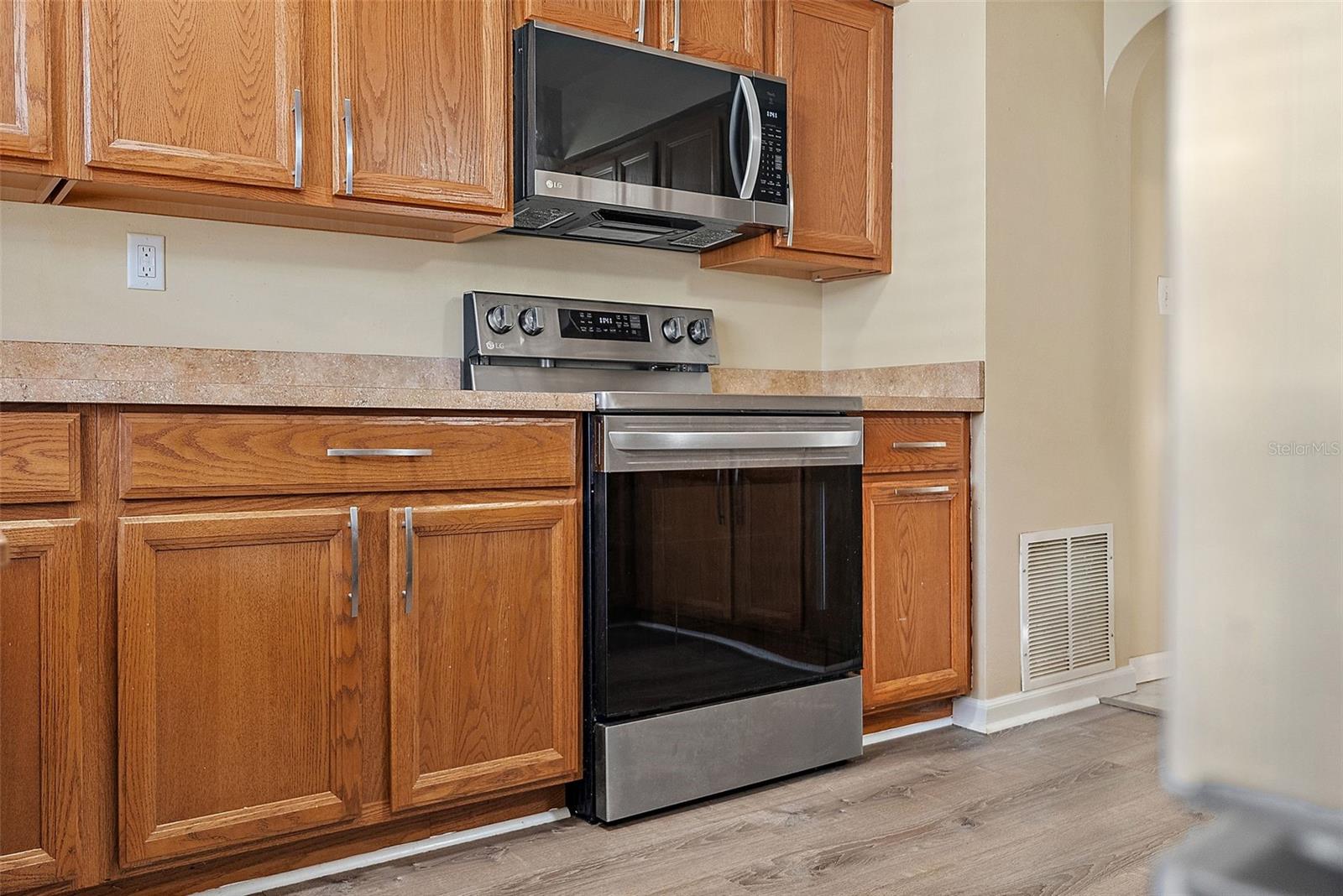 Image 9 of 22 For 4030 3rd Avenue N