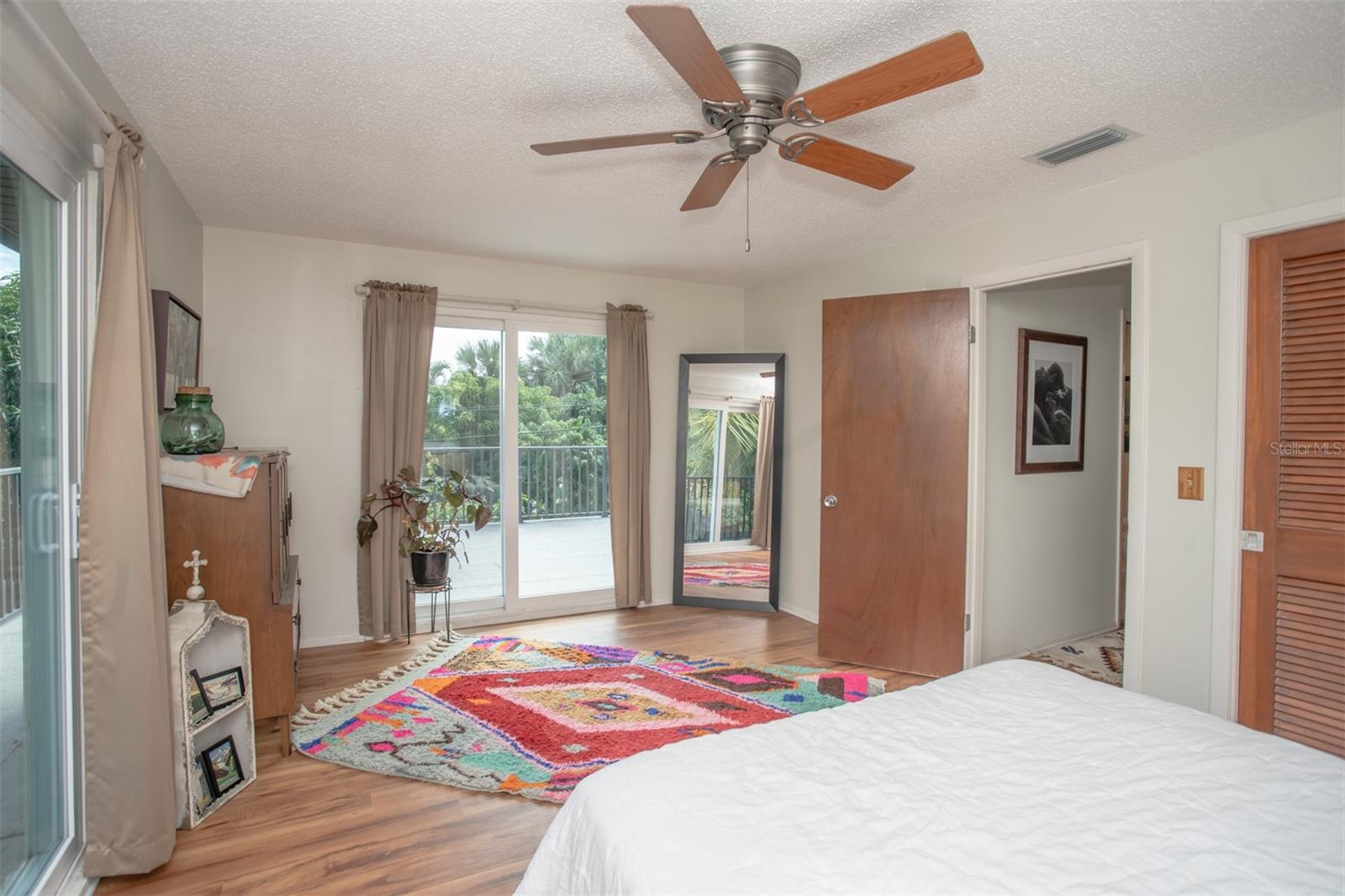 Image 18 of 35 For 645 Palmetto Drive