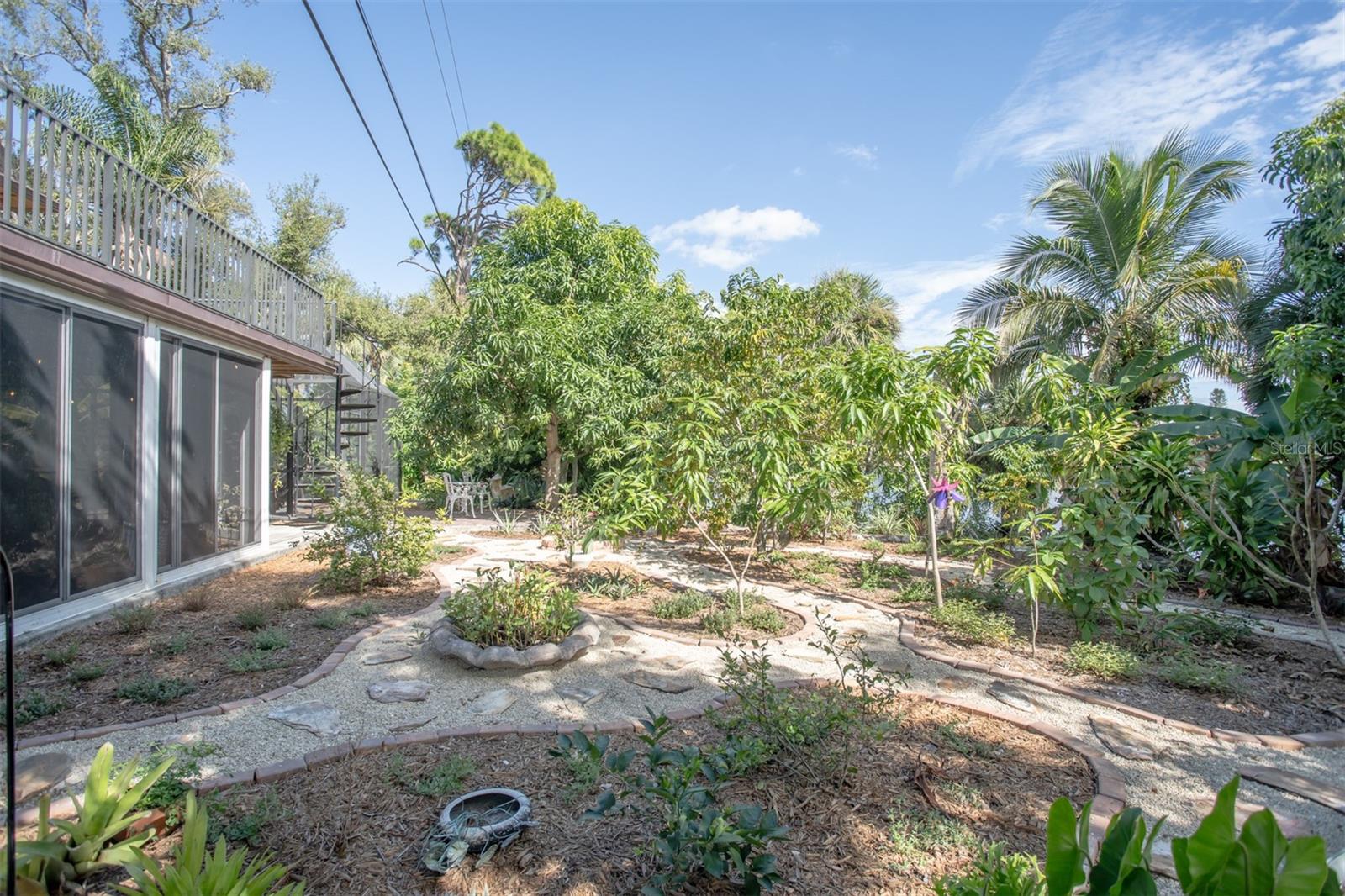 Image 32 of 35 For 645 Palmetto Drive