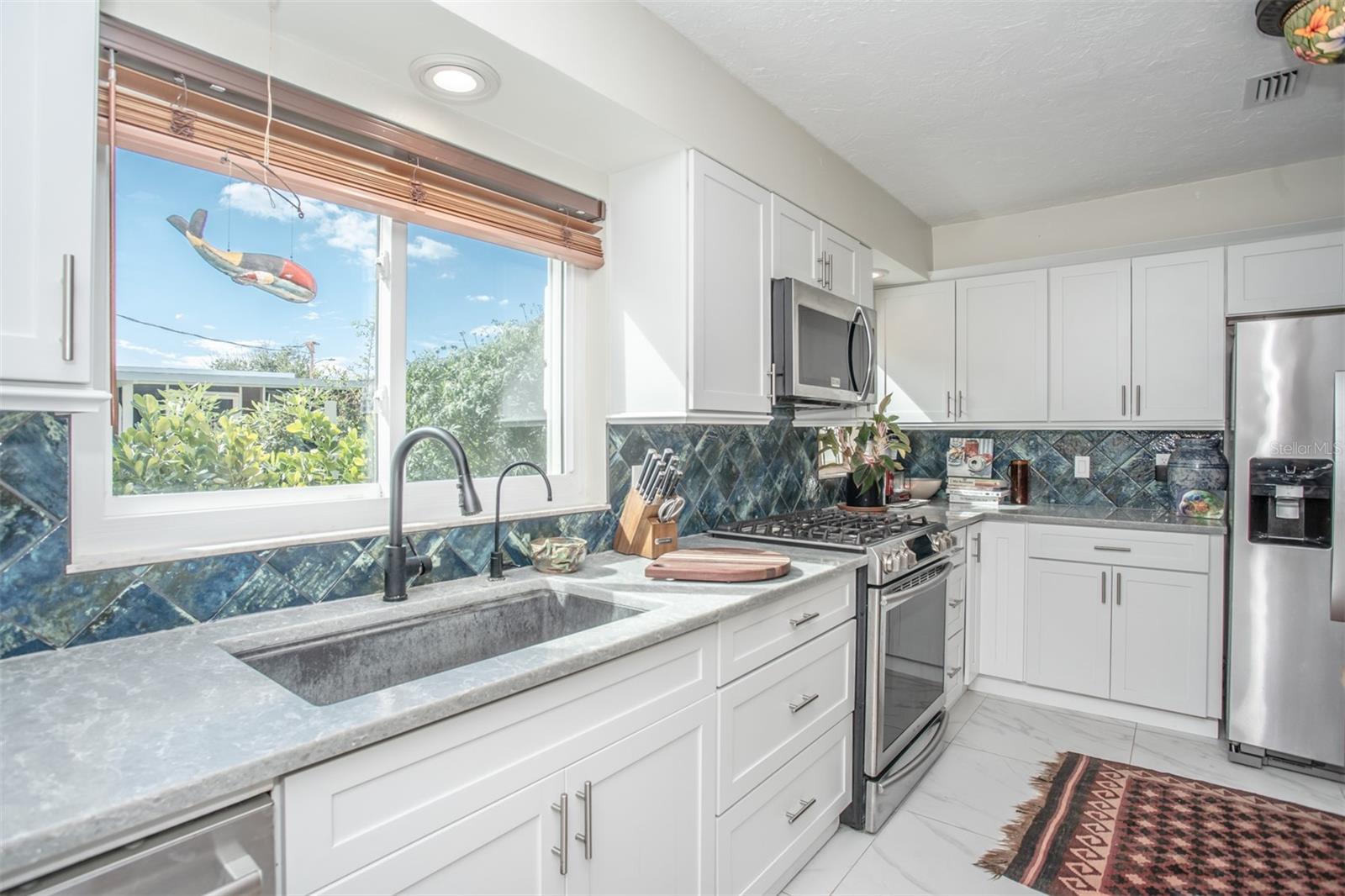 Image 9 of 35 For 645 Palmetto Drive