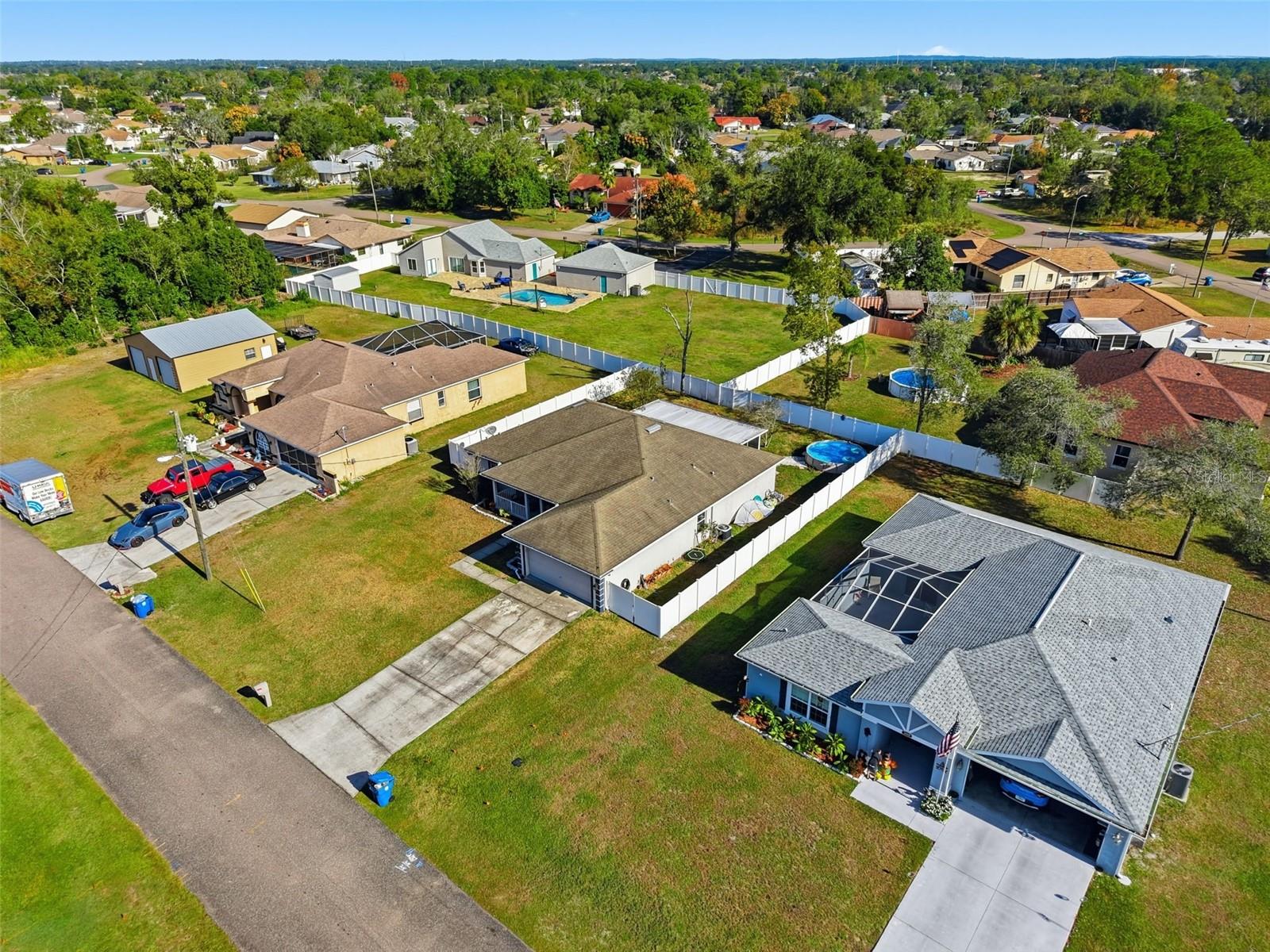 Listing photo id 13 for 3008 Cloudcroft Avenue