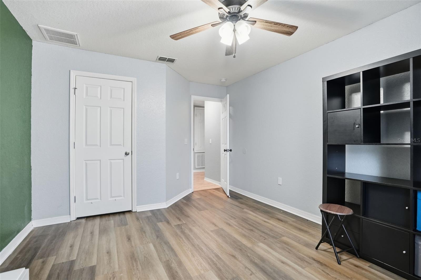 Listing photo id 25 for 3008 Cloudcroft Avenue