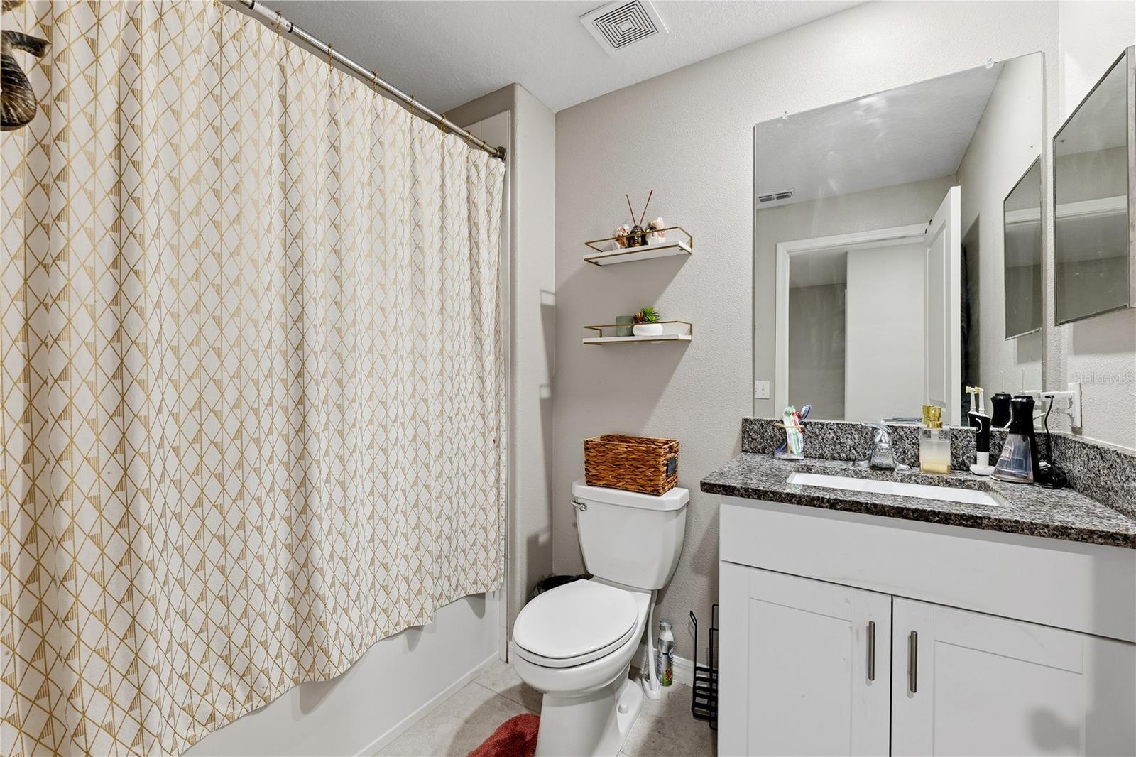 Image 22 of 47 For 23217 Willow Glen Way