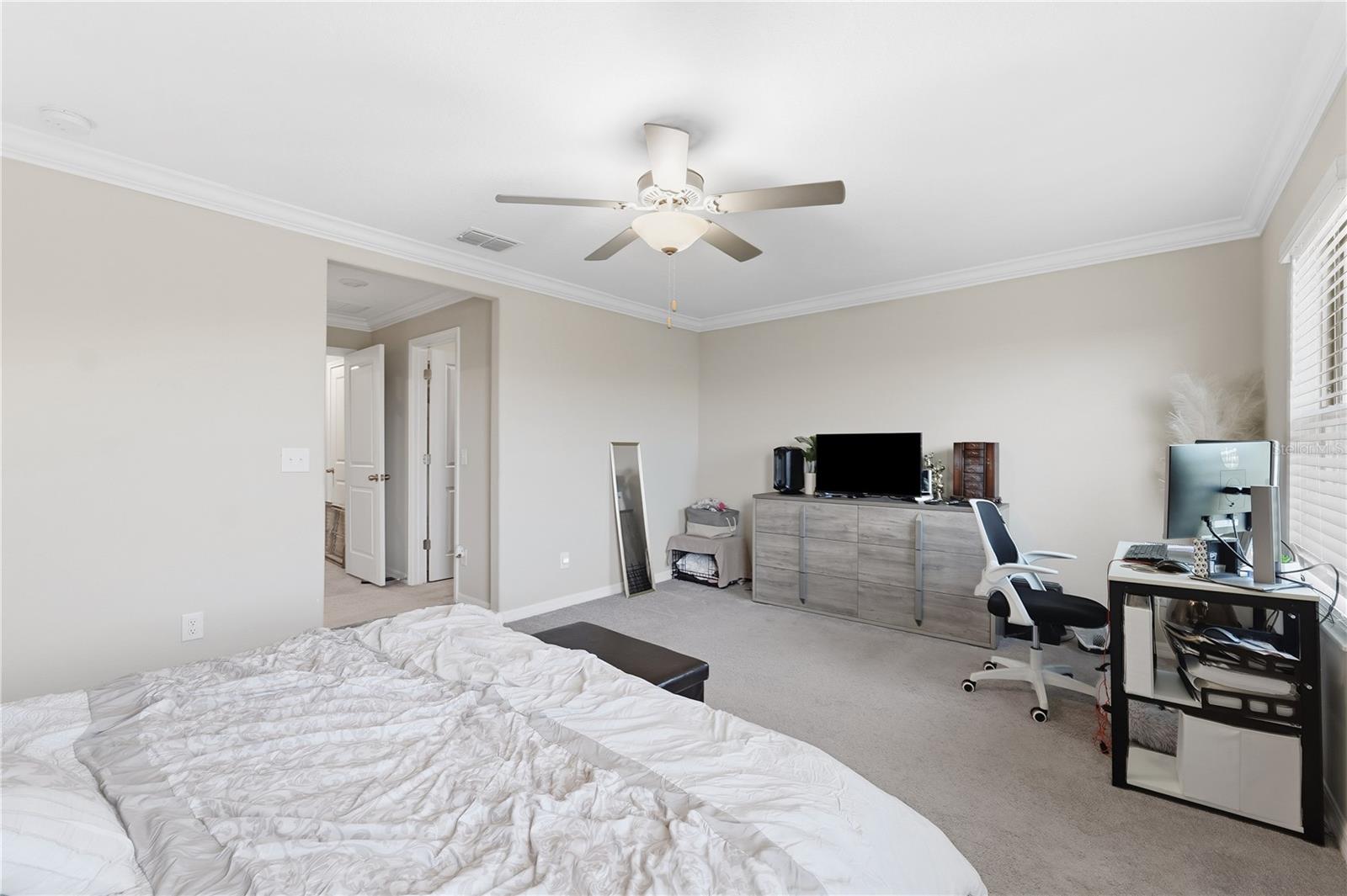 Image 27 of 47 For 23217 Willow Glen Way