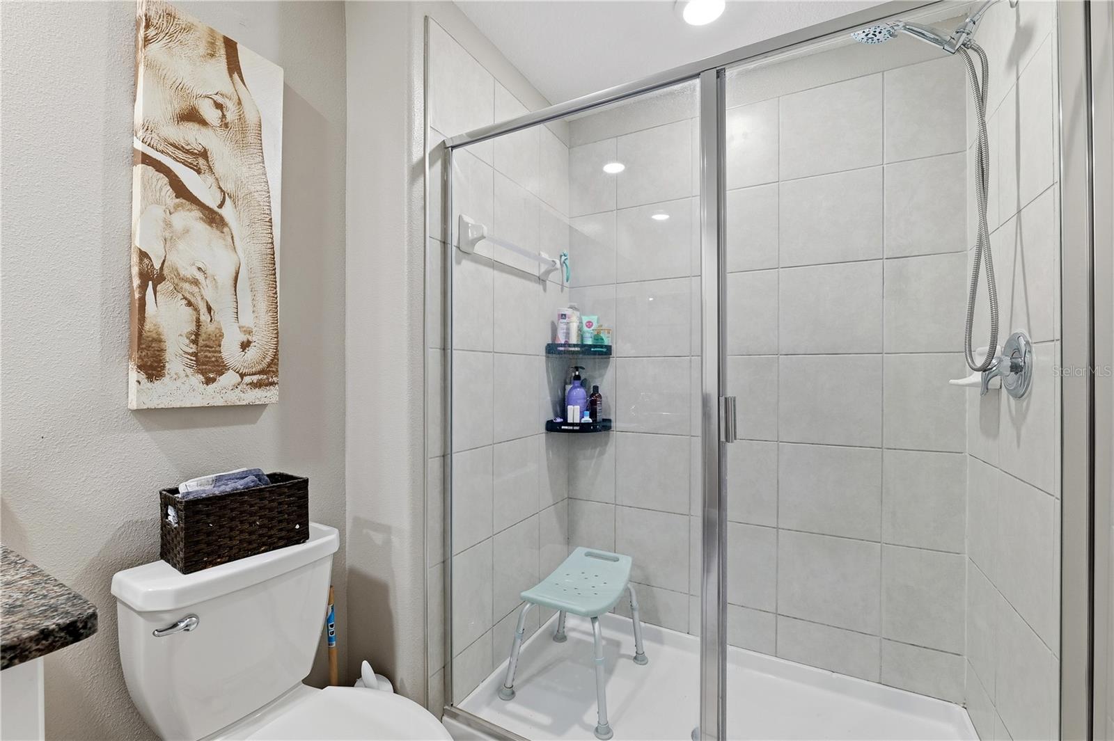 Image 29 of 47 For 23217 Willow Glen Way