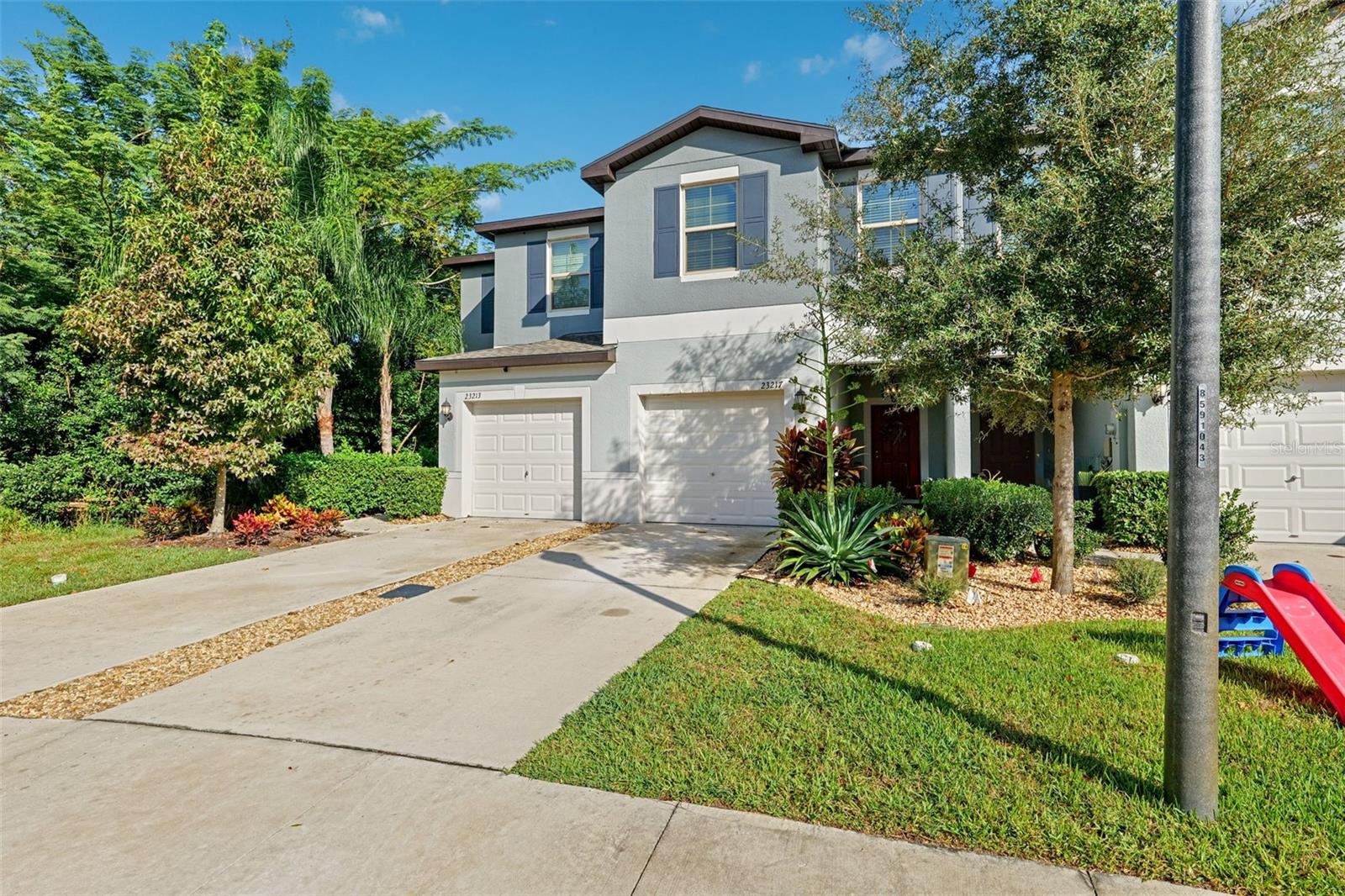 Image 4 of 47 For 23217 Willow Glen Way