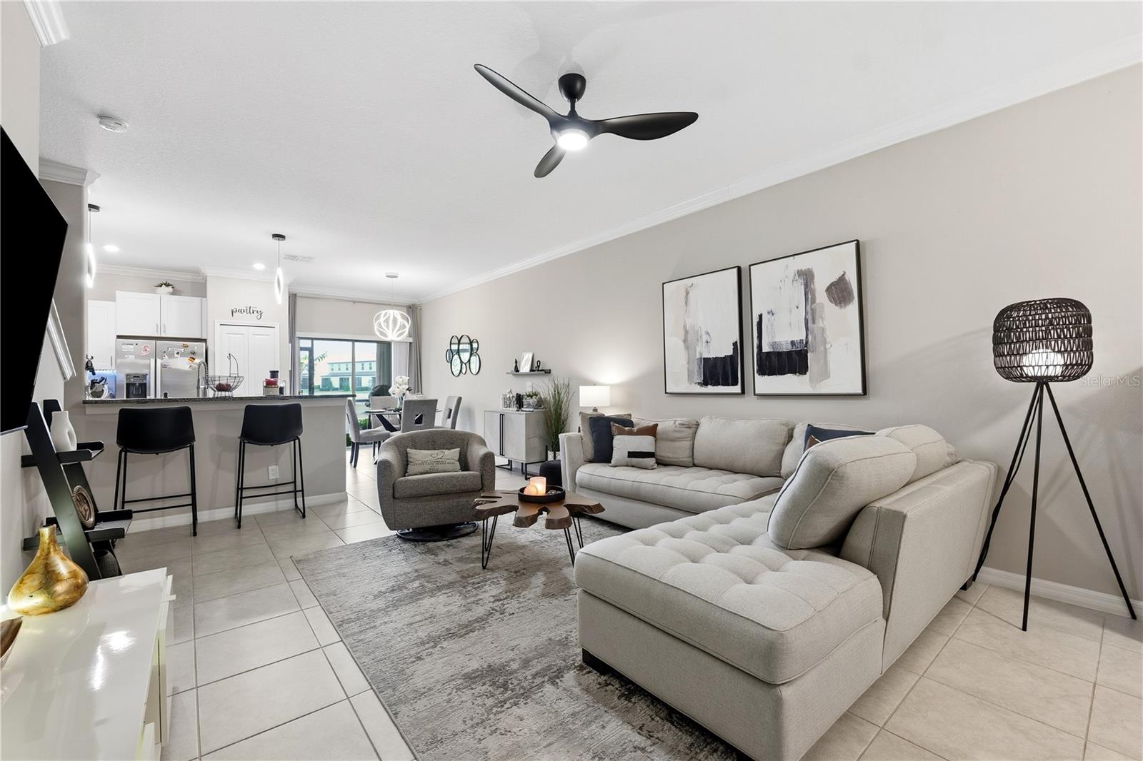 Image 7 of 47 For 23217 Willow Glen Way