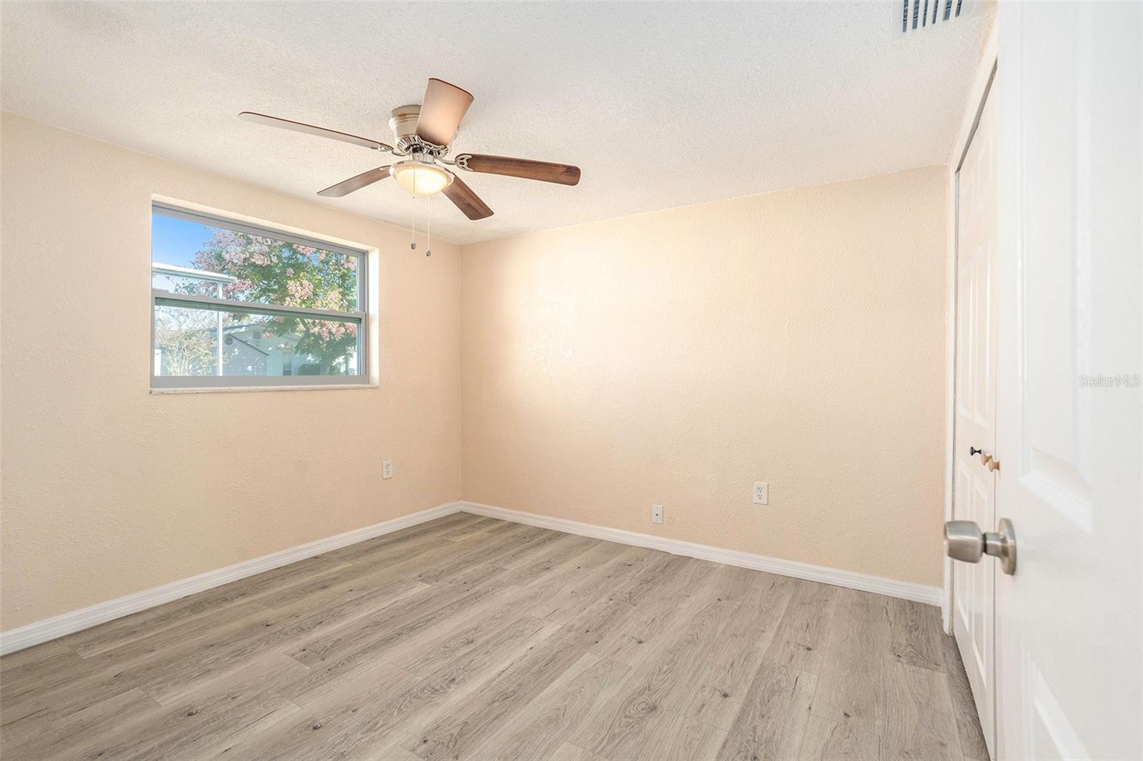 Image 21 of 41 For 7321 Parrot Drive