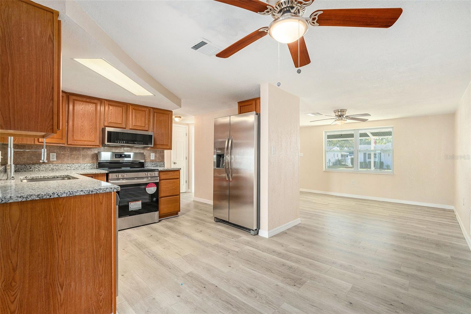 Image 5 of 41 For 7321 Parrot Drive