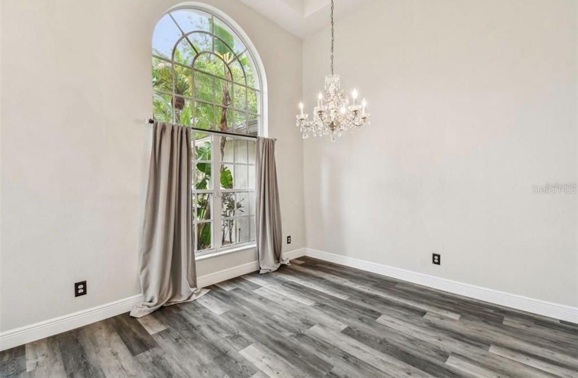 Image 17 of 92 For 16003 Ridley Place