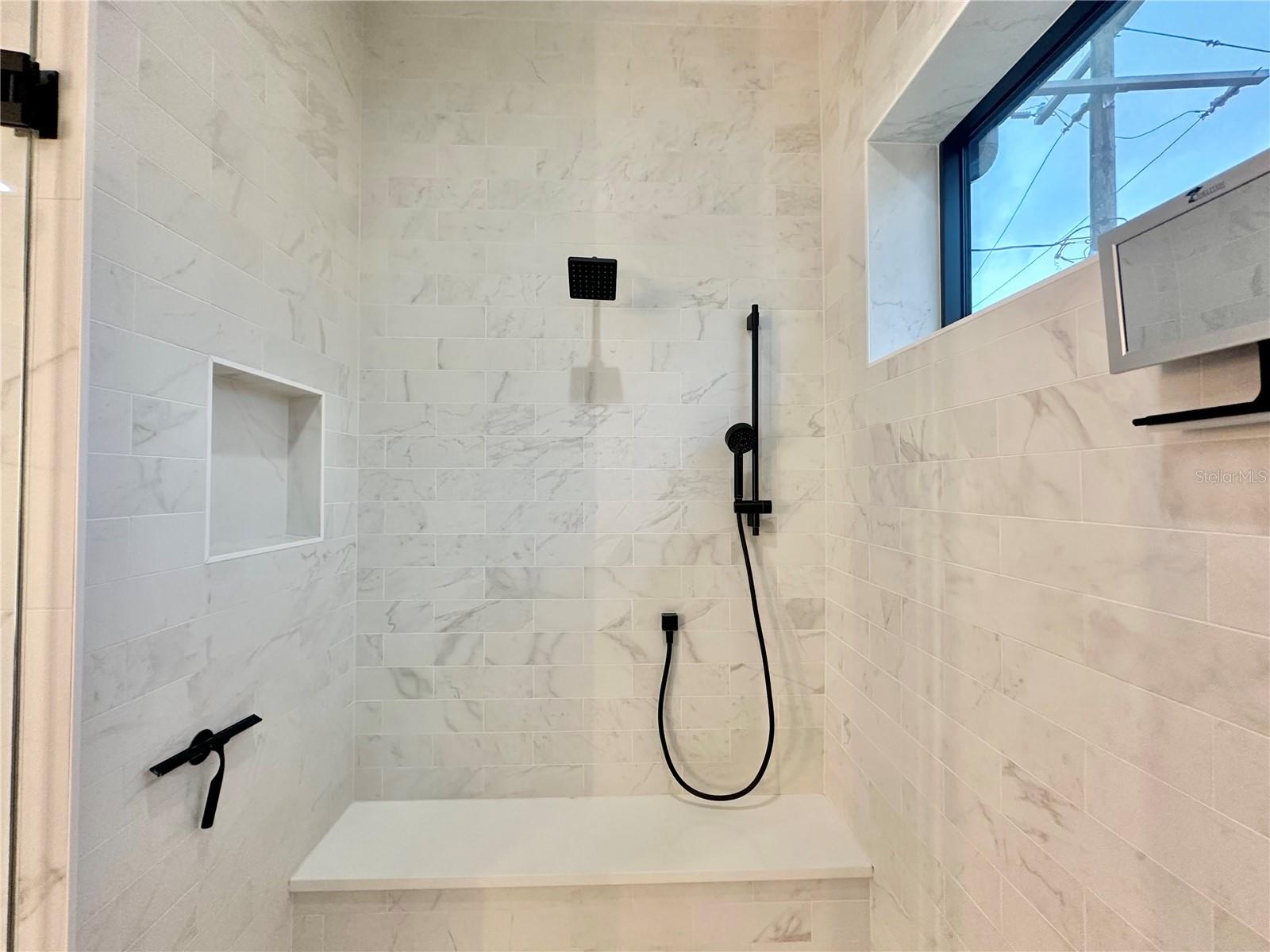 Image 13 of 45 For 2351 Mississippi Avenue 2