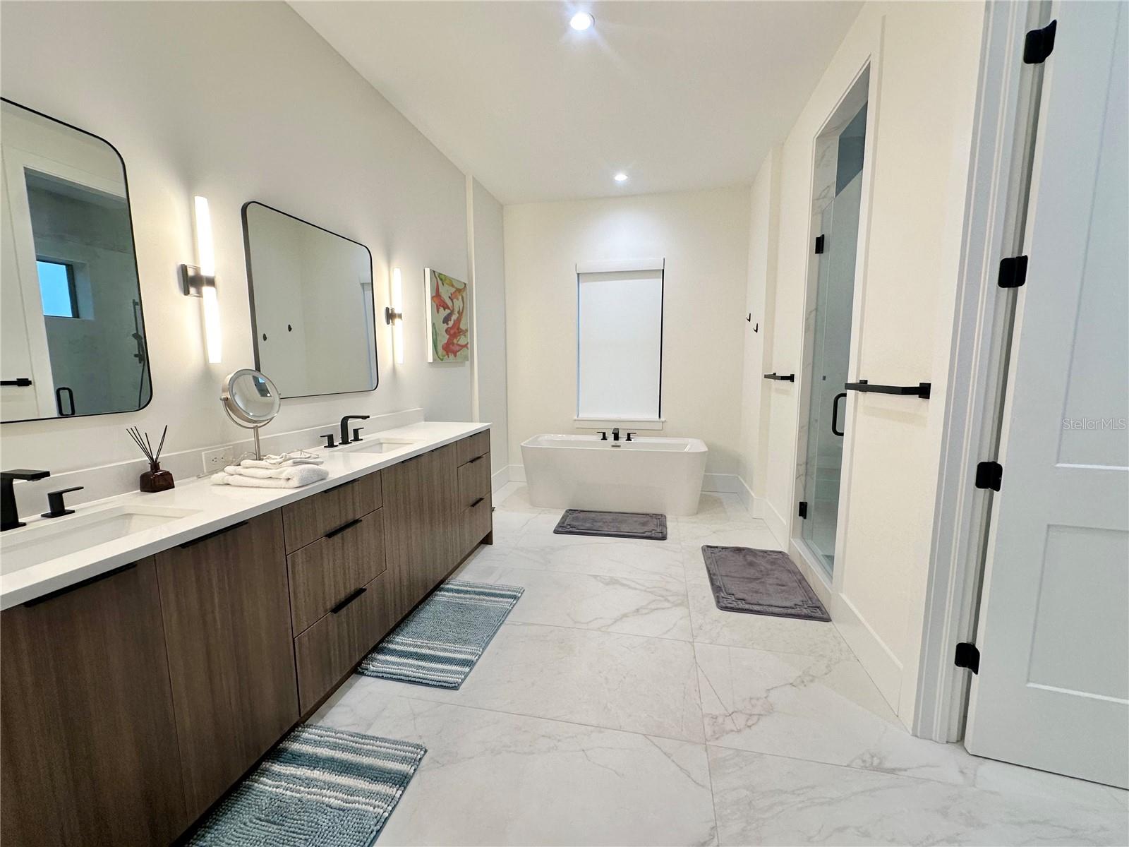 Image 14 of 45 For 2351 Mississippi Avenue 2