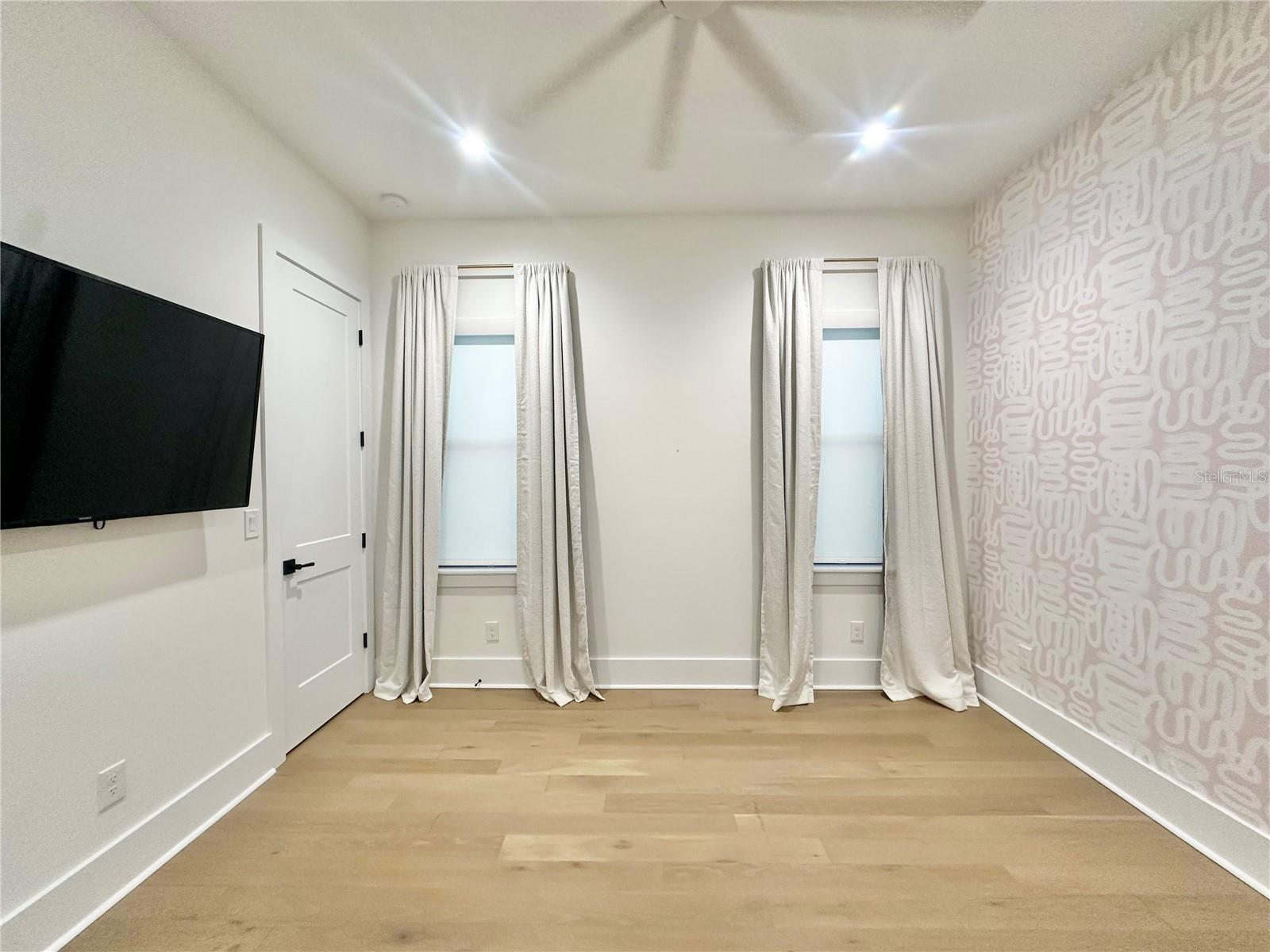 Image 28 of 45 For 2351 Mississippi Avenue 2