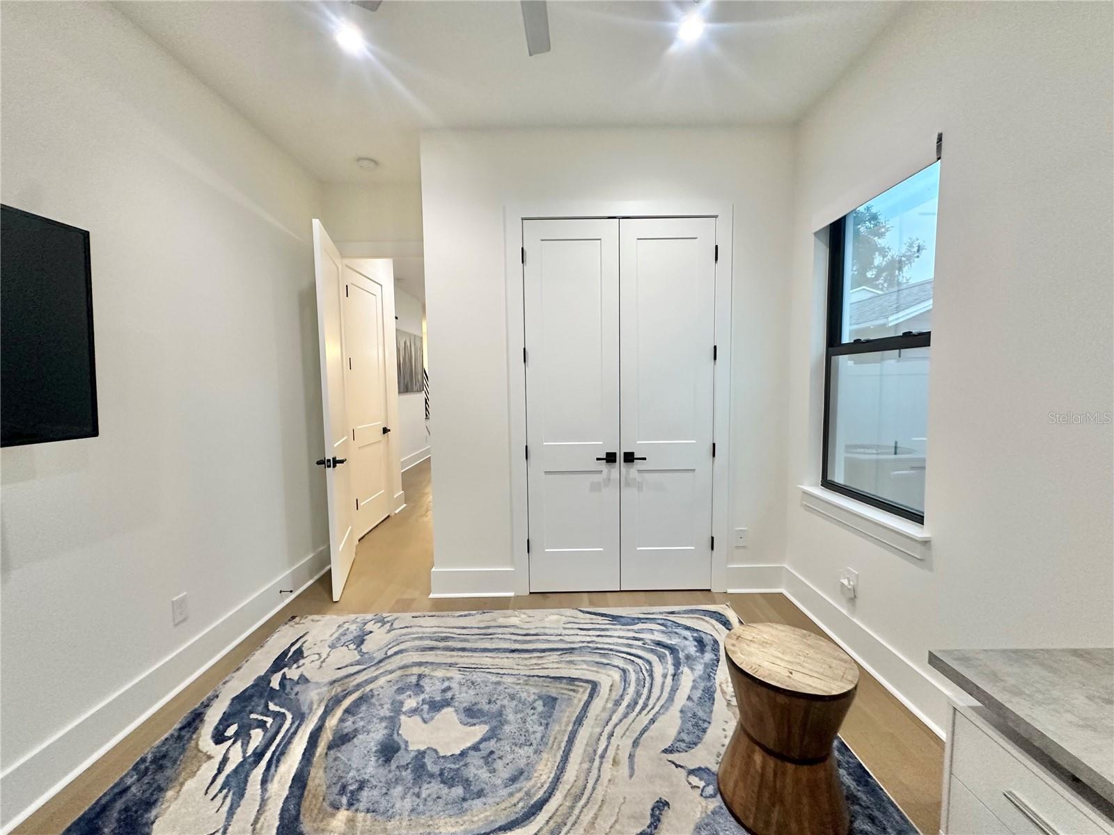 Image 31 of 45 For 2351 Mississippi Avenue 2