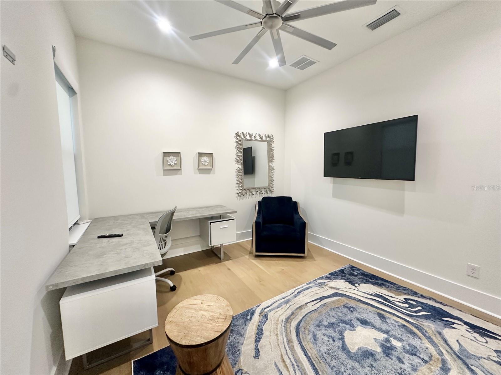 Image 32 of 45 For 2351 Mississippi Avenue 2