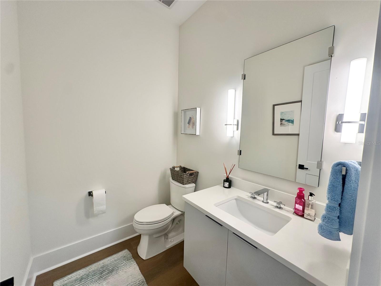 Image 38 of 45 For 2351 Mississippi Avenue 2