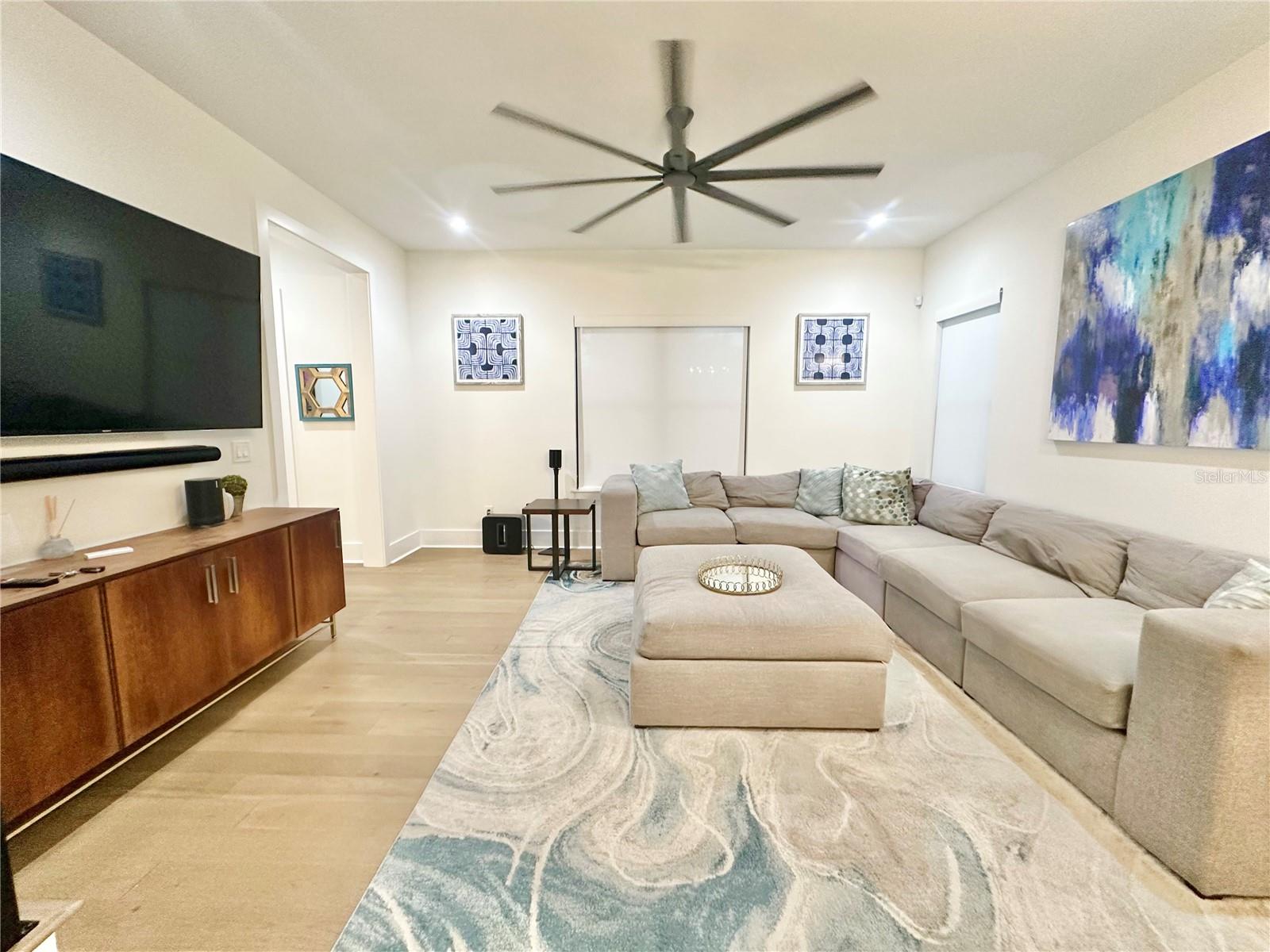 Image 9 of 45 For 2351 Mississippi Avenue 2