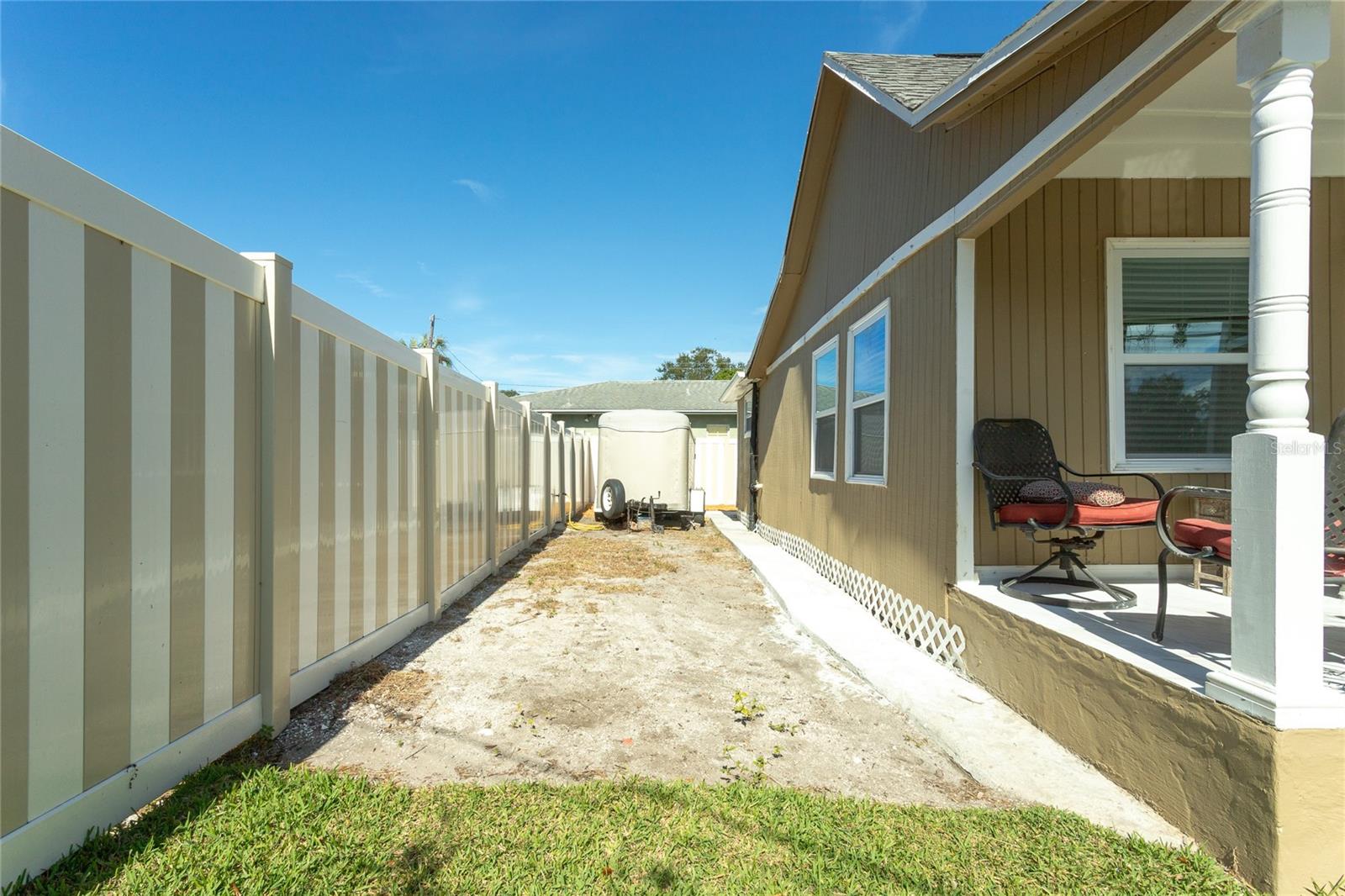 Image 21 of 22 For 802 Jurgens Street