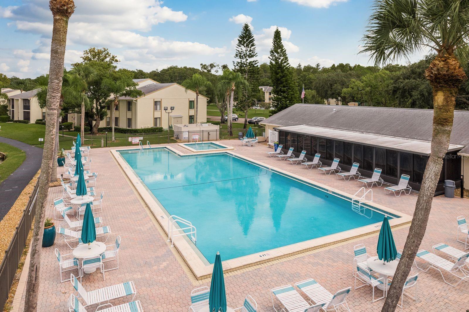 Listing photo id 28 for 1300 Shady Pine Way B