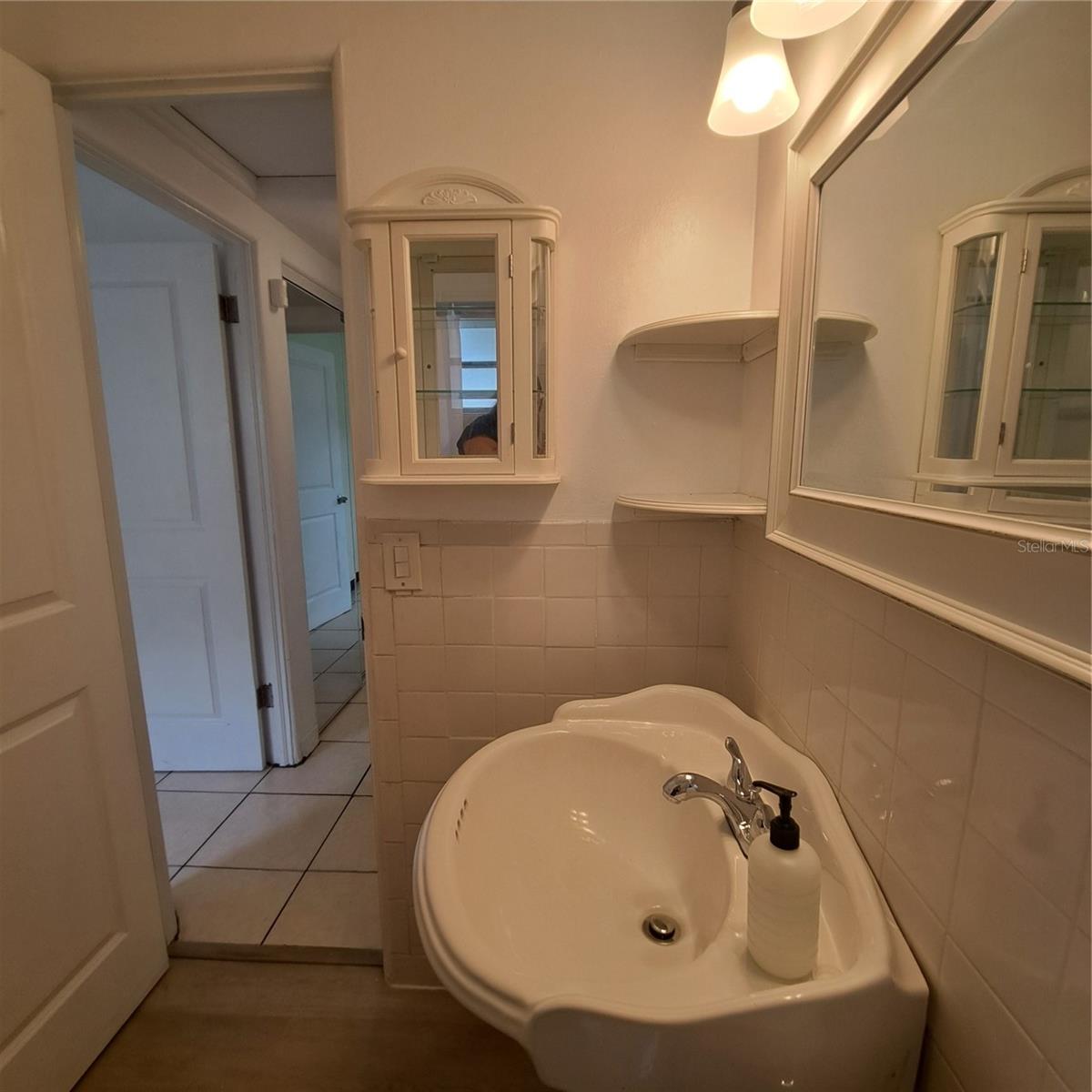 Image 17 of 42 For 627 61st Avenue S