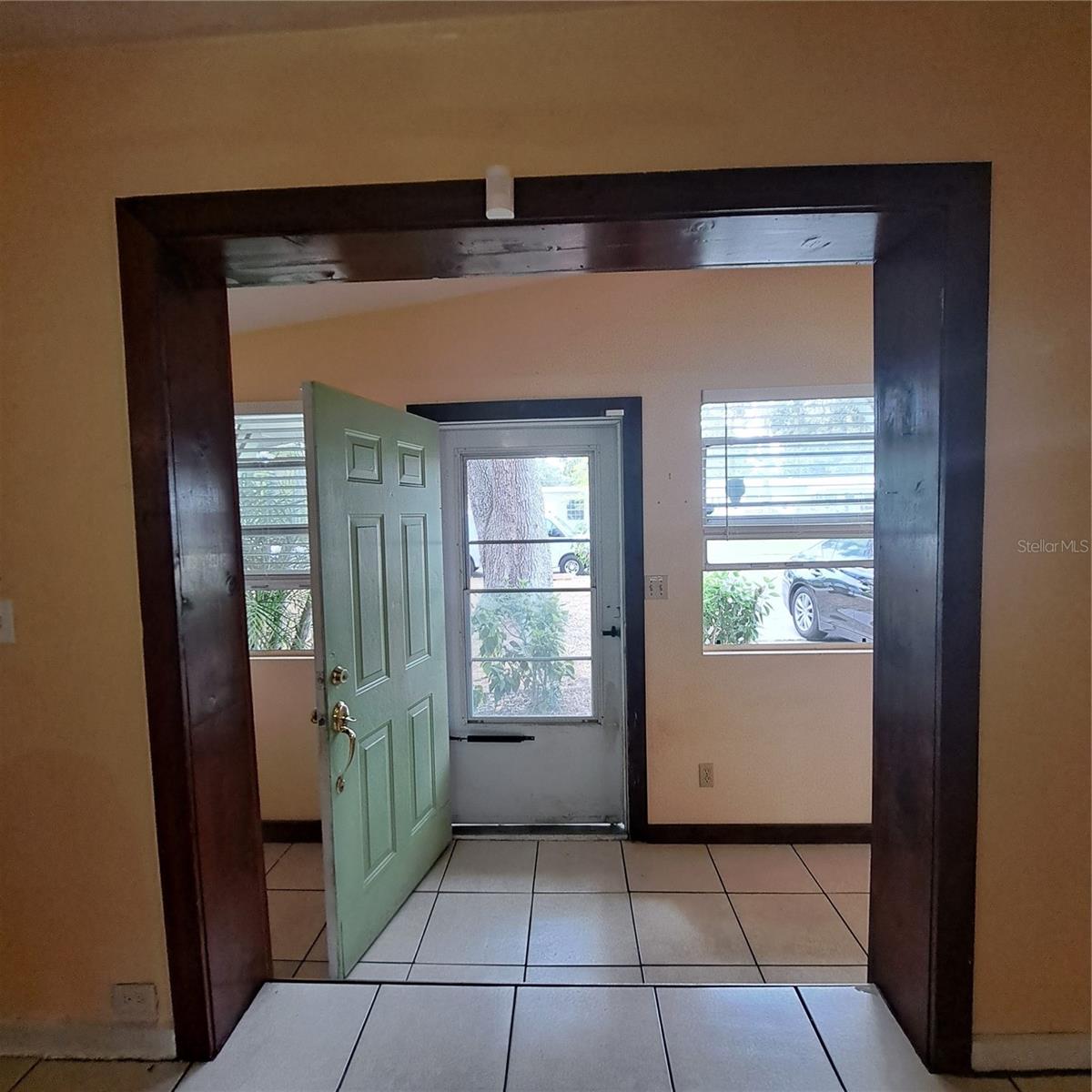 Image 2 of 42 For 627 61st Avenue S