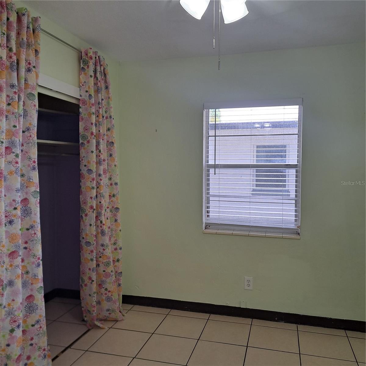 Image 23 of 42 For 627 61st Avenue S