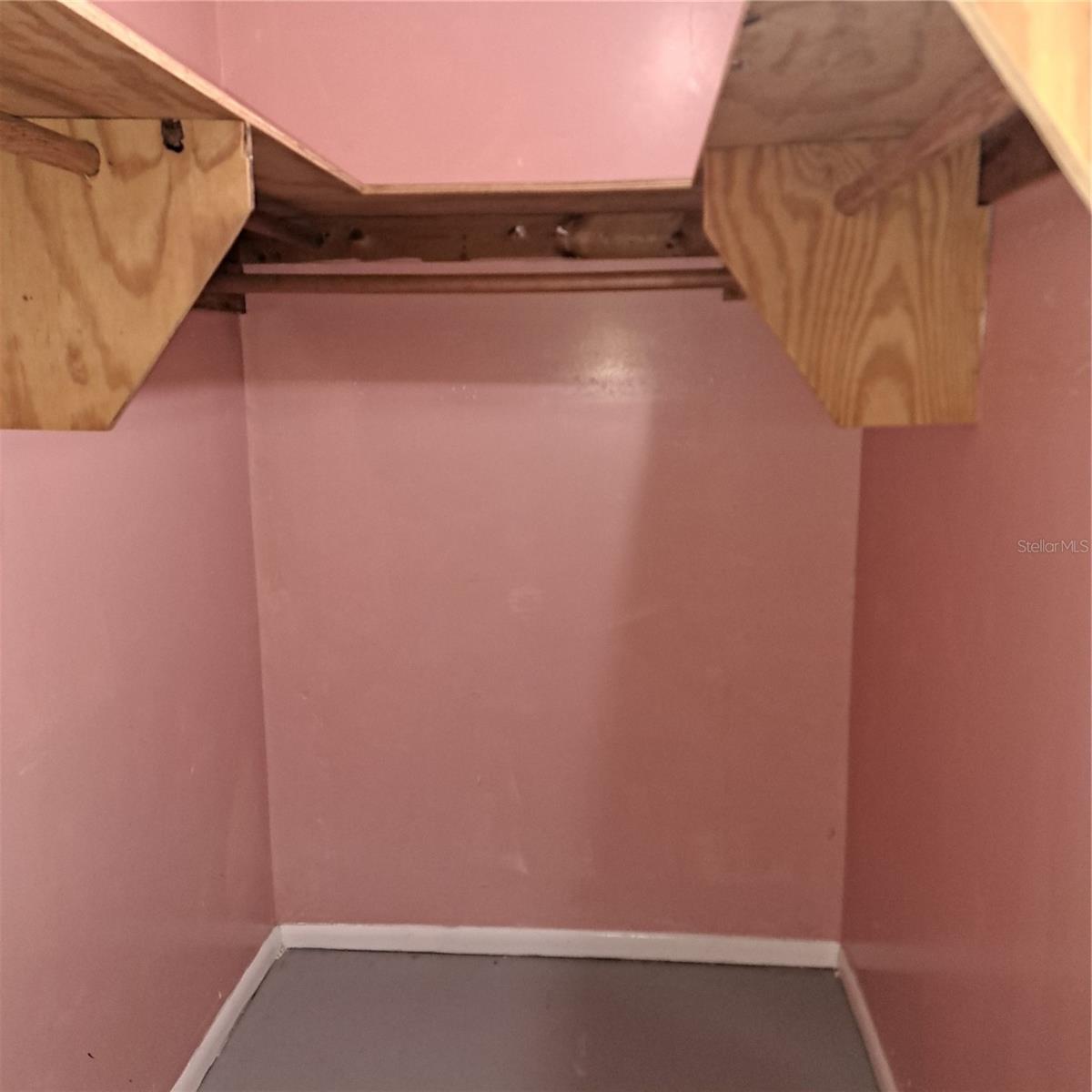 Image 33 of 42 For 627 61st Avenue S