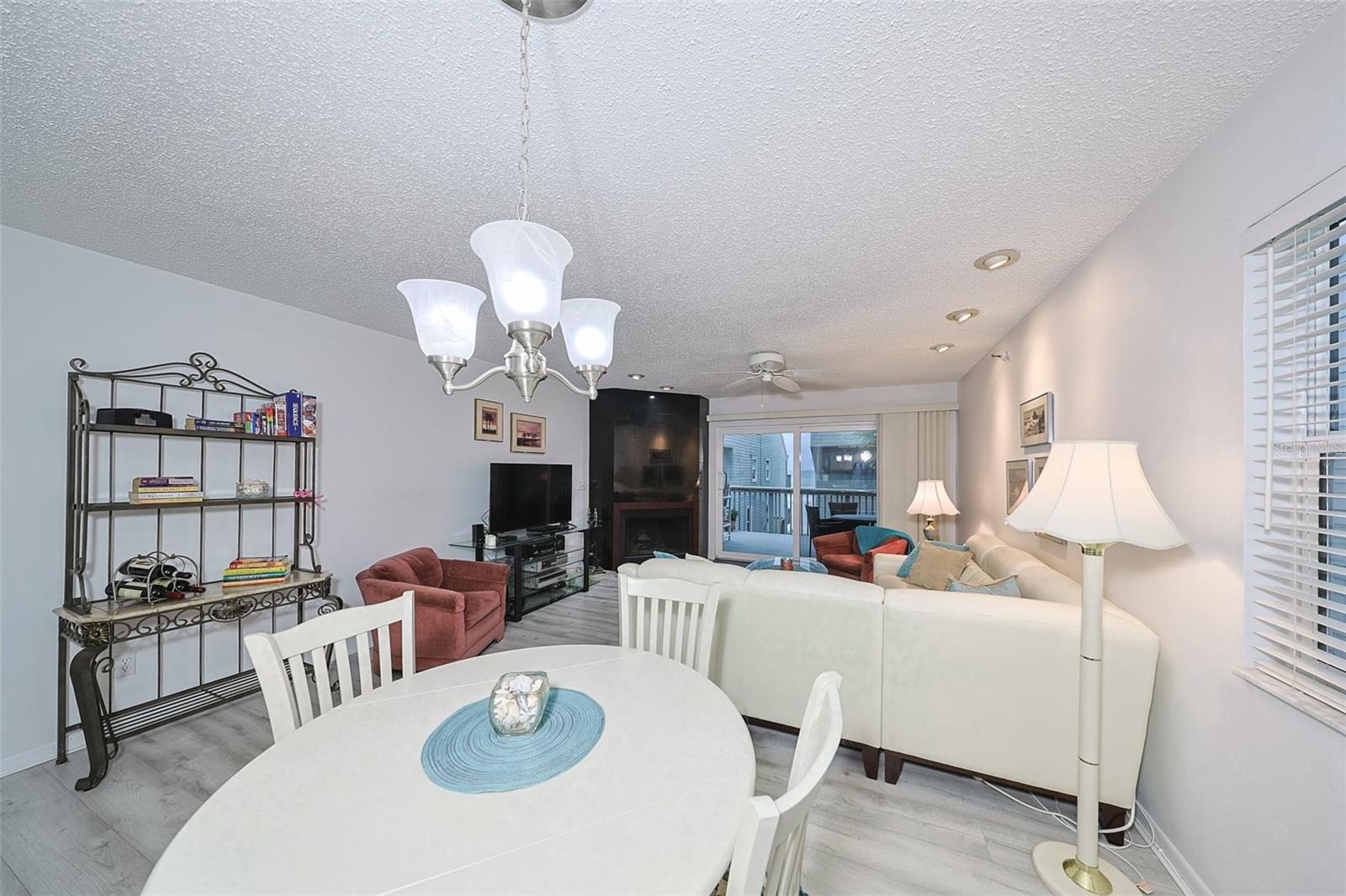 Image 6 of 30 For 19930 Gulf Boulevard 1b