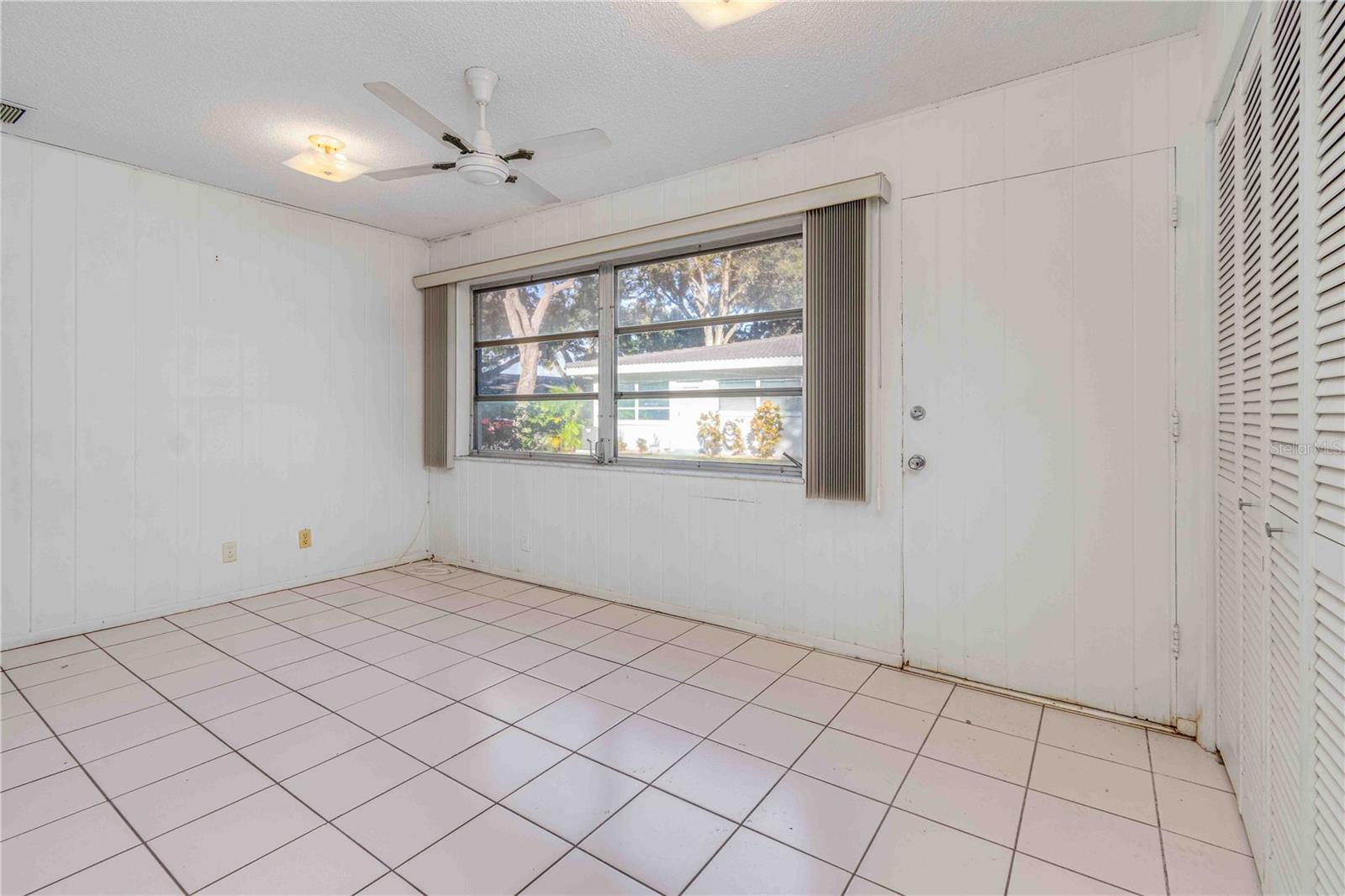 Image 12 of 33 For 11200 102nd Avenue 136