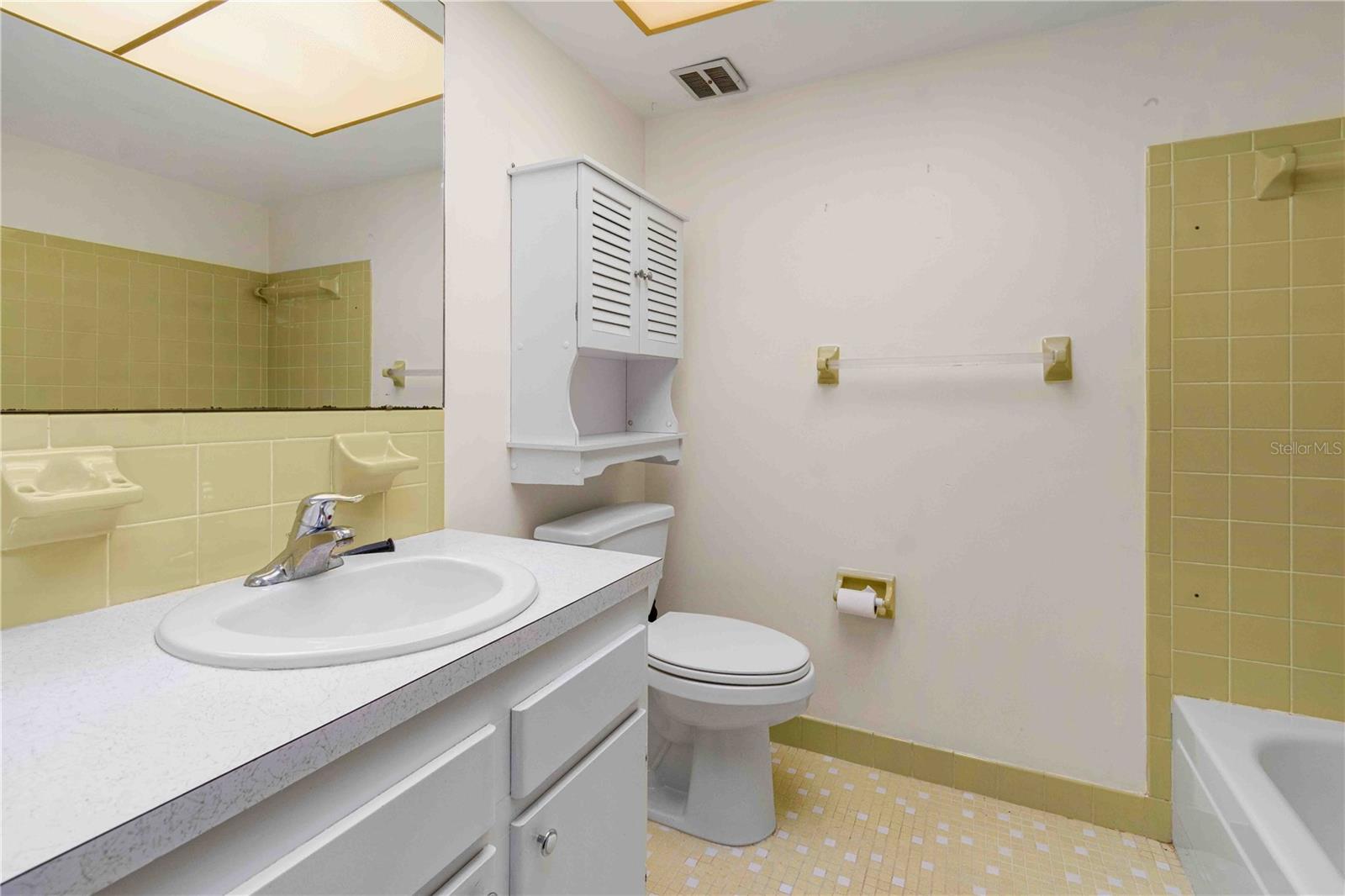 Image 21 of 33 For 11200 102nd Avenue 136