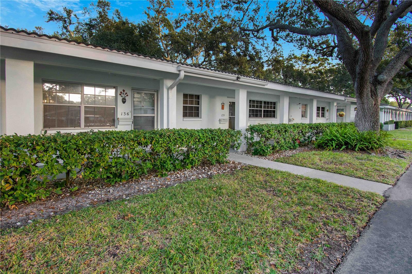 Image 4 of 33 For 11200 102nd Avenue 136