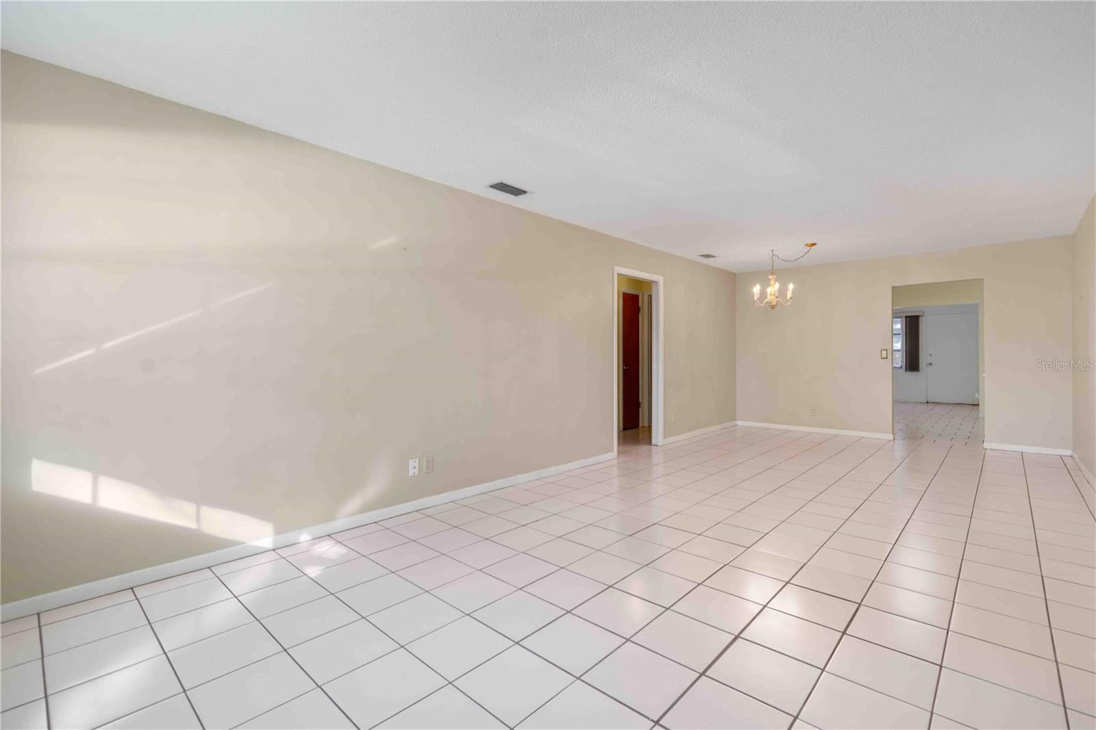 Image 6 of 33 For 11200 102nd Avenue 136