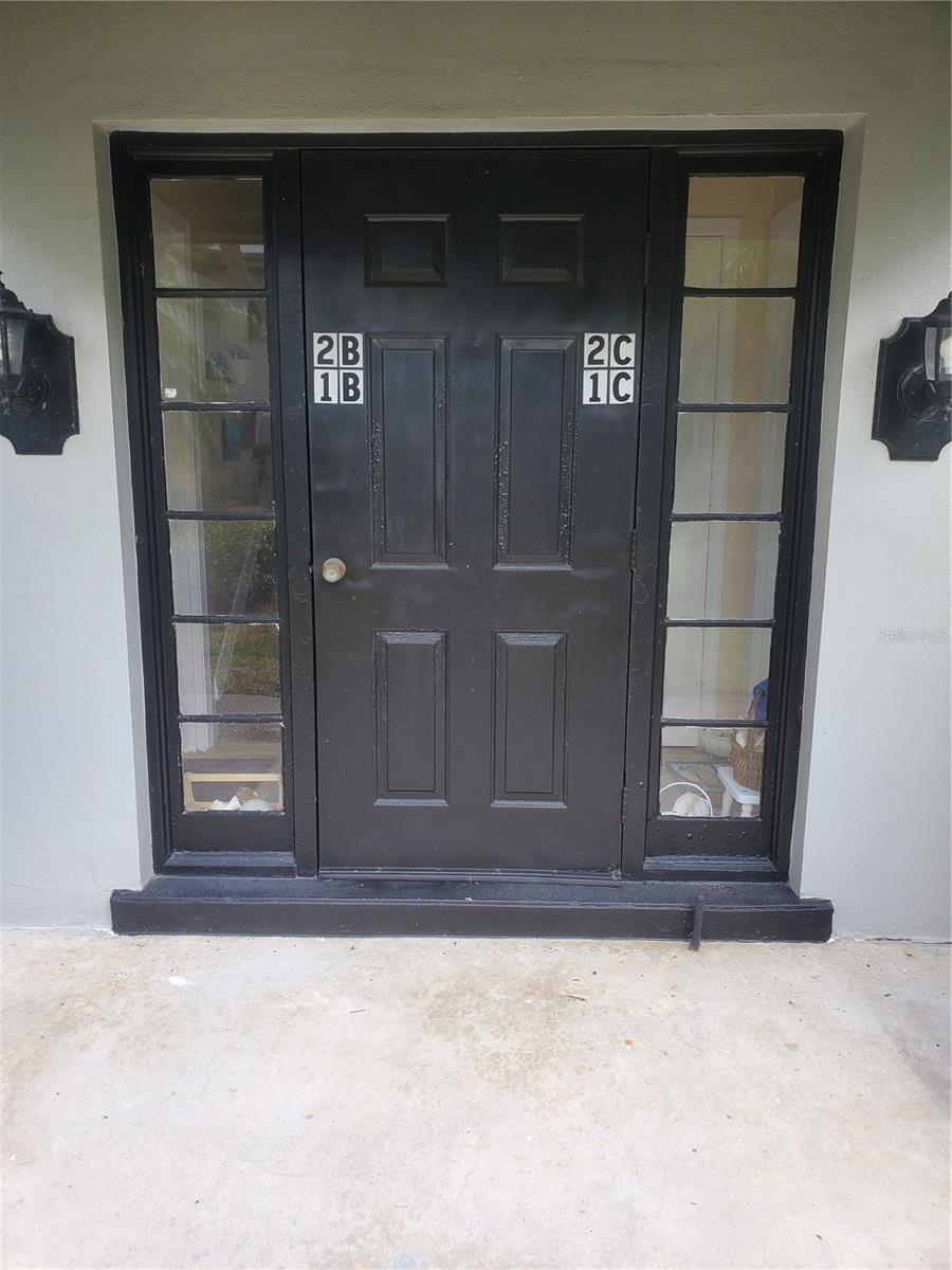 Image 4 of 14 For 6960 A Sunset Drive S 2b