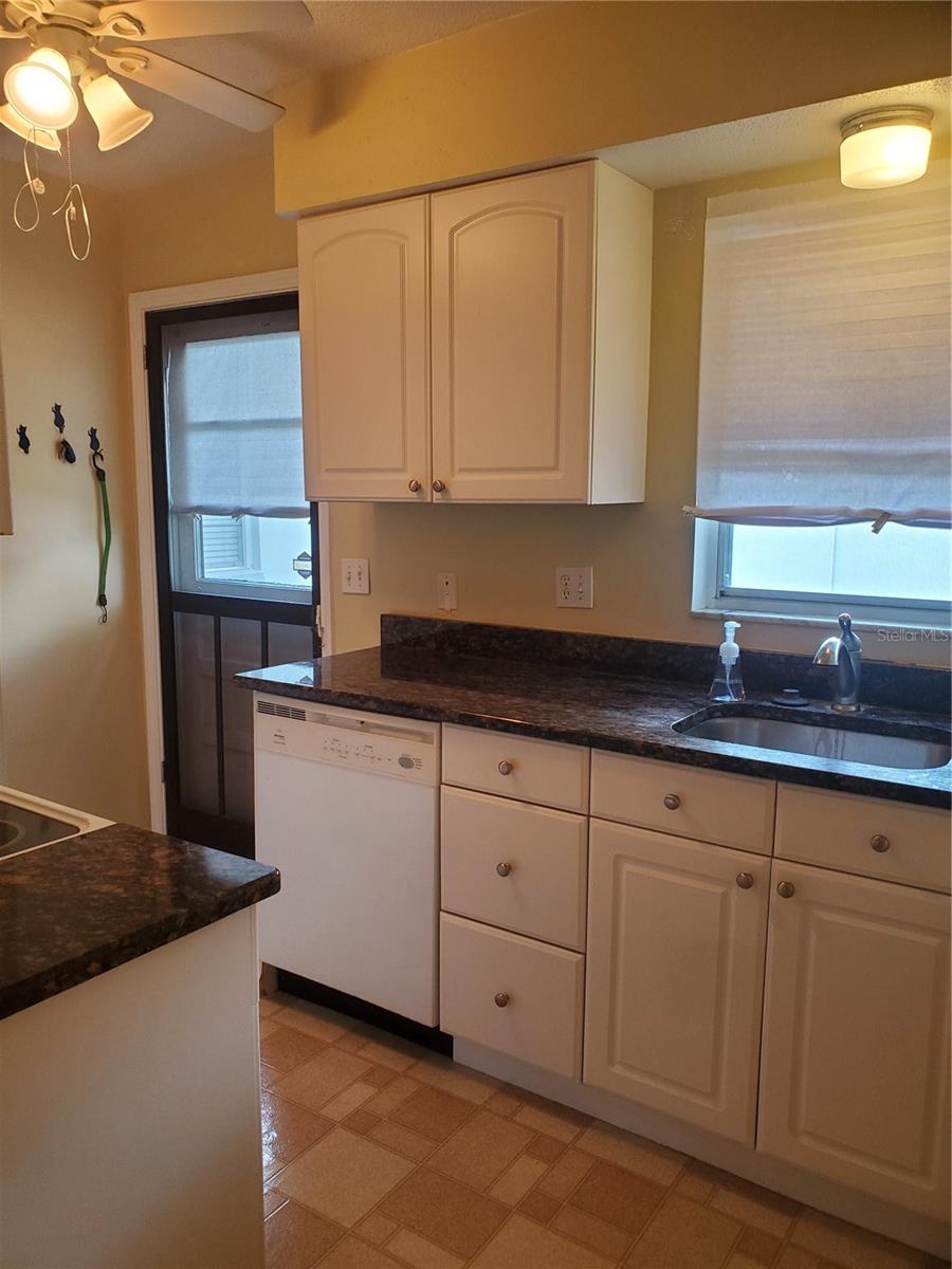 Image 6 of 14 For 6960 A Sunset Drive S 2b