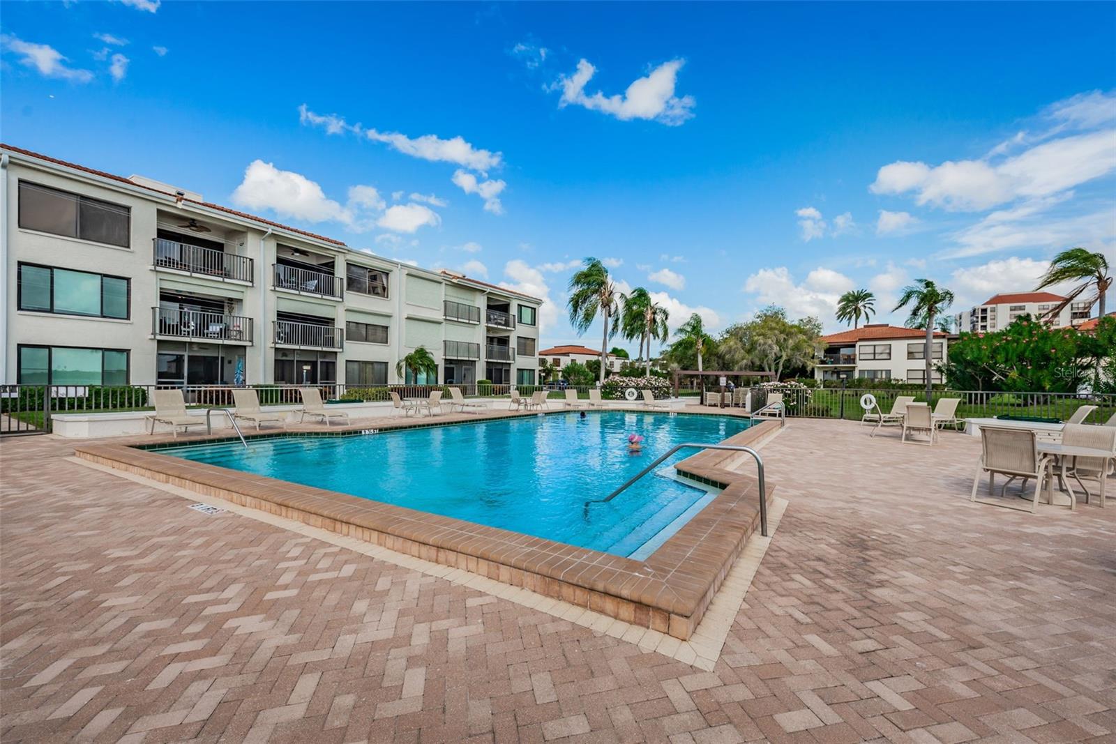 Image 22 of 35 For 6287 Bahia Del Mar Circle 101