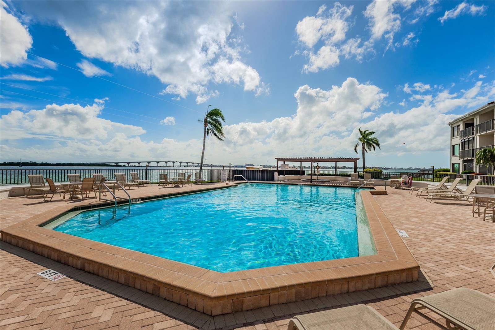 Image 23 of 35 For 6287 Bahia Del Mar Circle 101