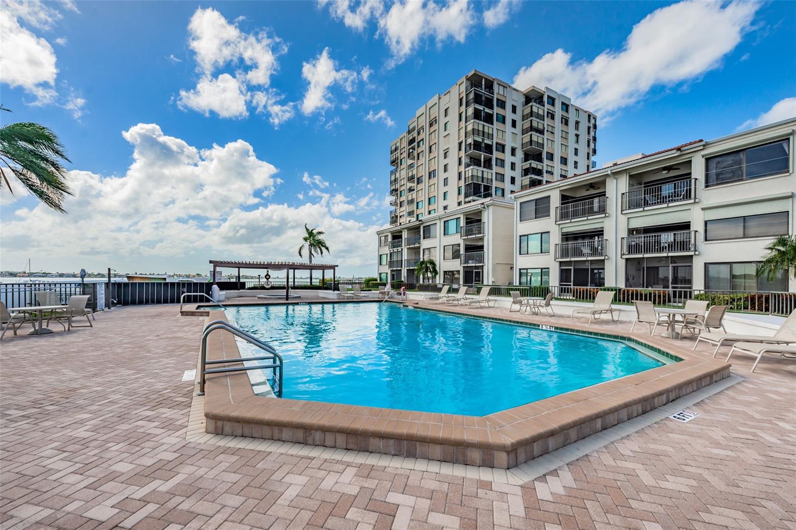 Image 25 of 35 For 6287 Bahia Del Mar Circle 101