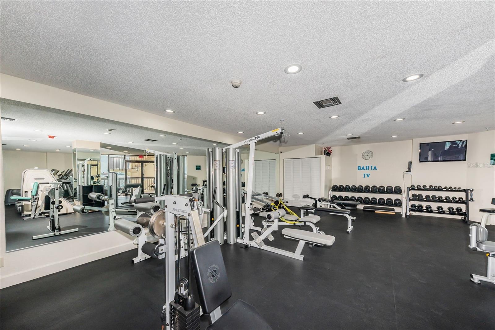 Image 31 of 35 For 6287 Bahia Del Mar Circle 101