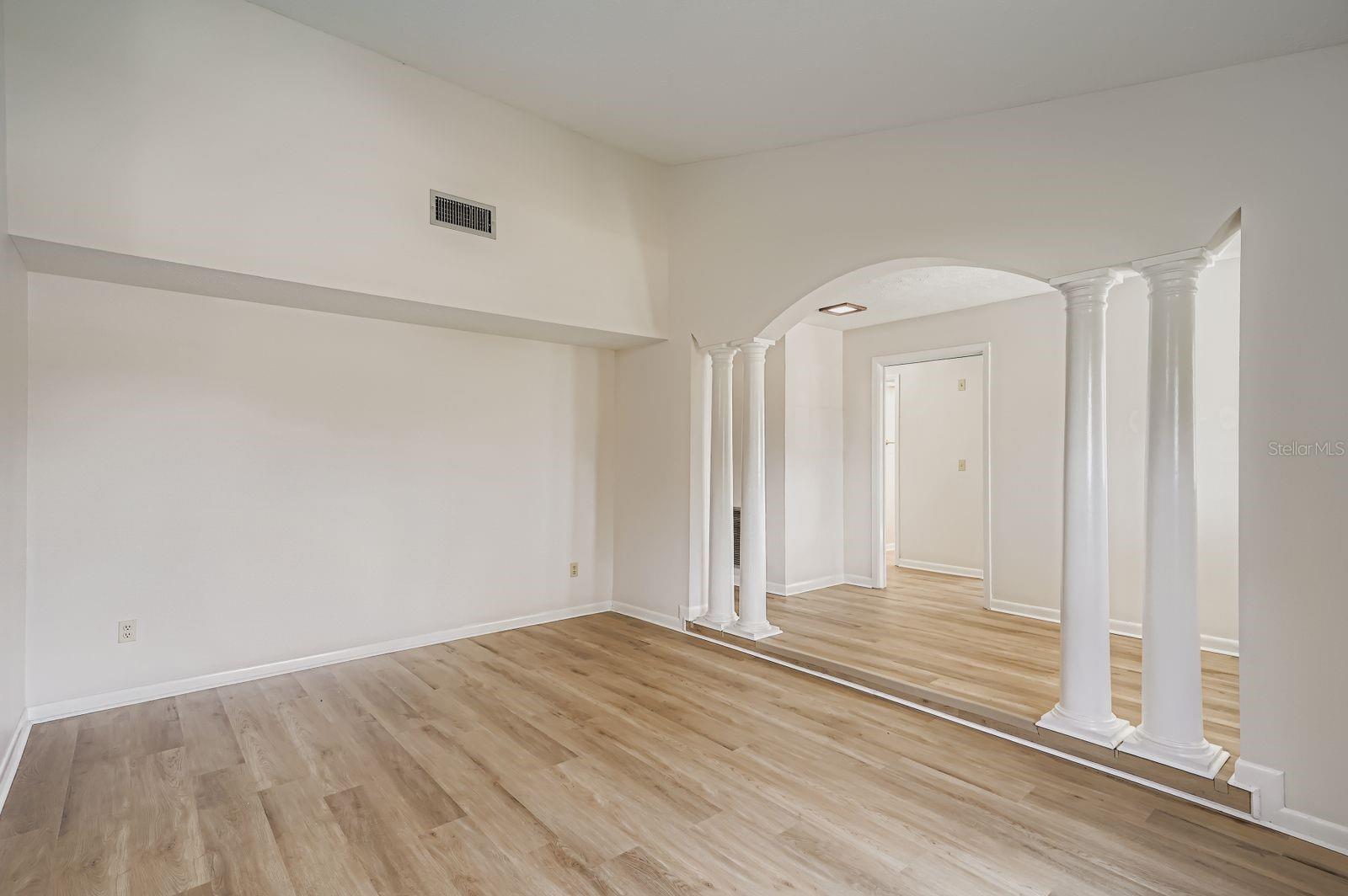 Image 6 of 28 For 902 Retriever Avenue